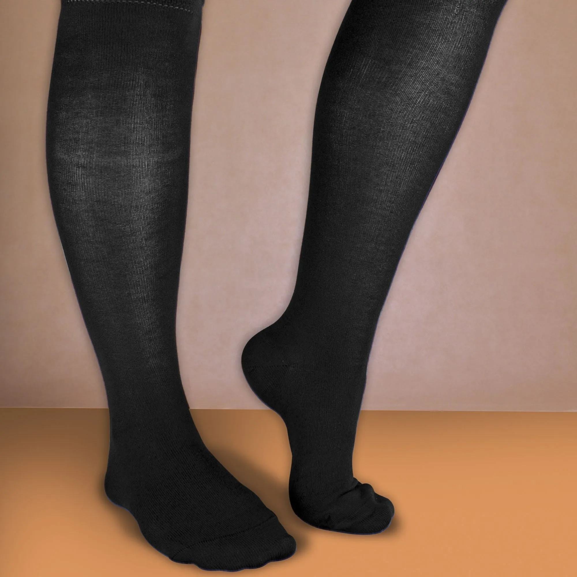 2 Pack Ladies Rainbow Patterned Knee High Bamboo Socks