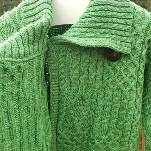 Aran Crafts Ireland green Merino wool chunky cable knit Cardigan one button S