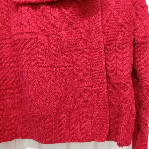ARAN SWEATER MARKET Irish  Red Wool Cable Knit Sweater Medium