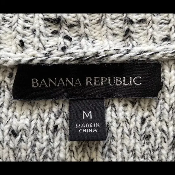 Banana Republic Textured Speckled V Neck Chunky Knit Sweater Womens Size Medium