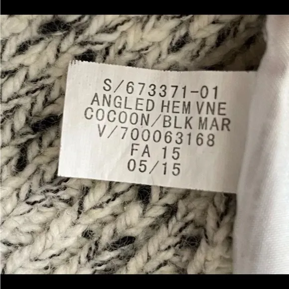Banana Republic Textured Speckled V Neck Chunky Knit Sweater Womens Size Medium