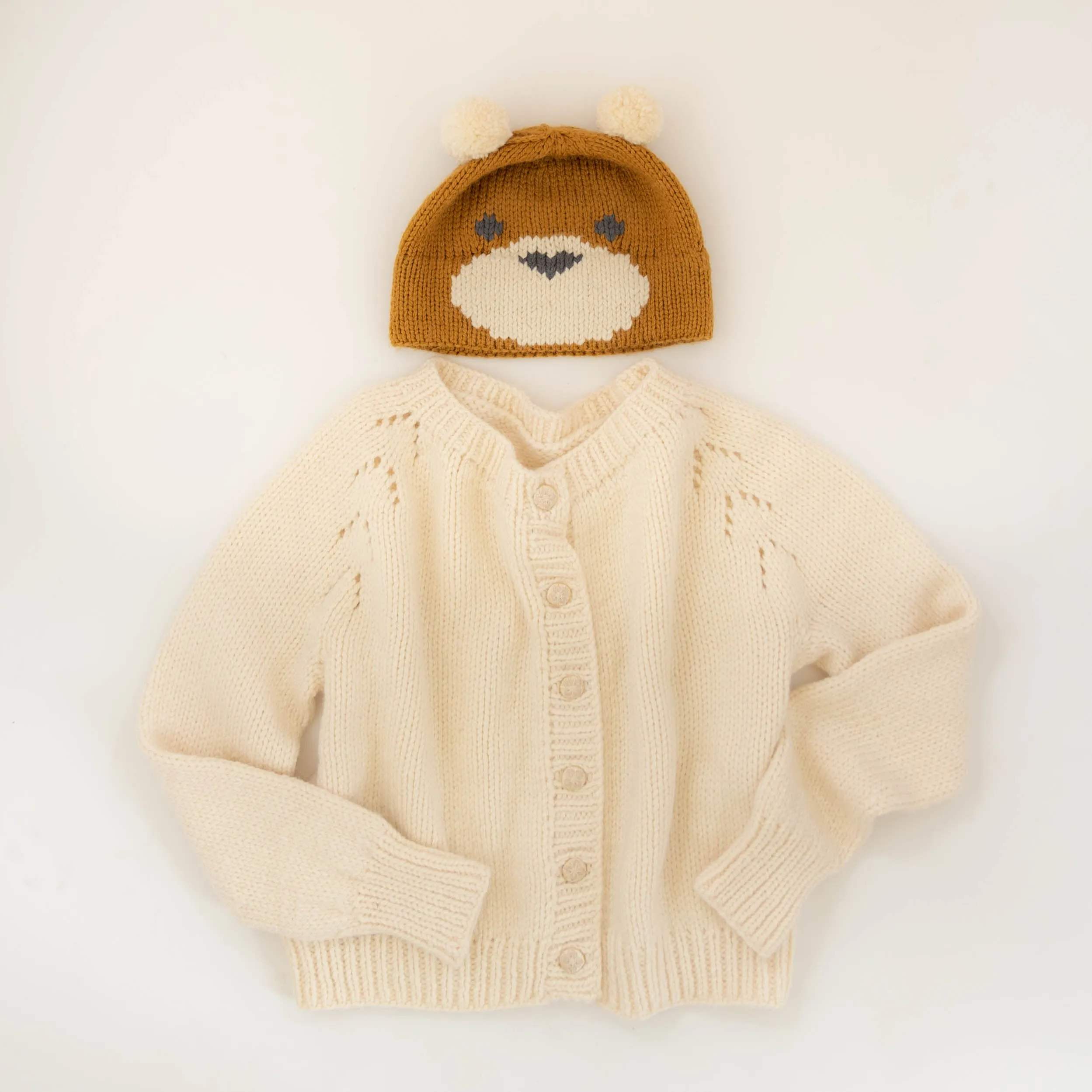 Bearanowski (Grown-Up) Hat Knitting Kit