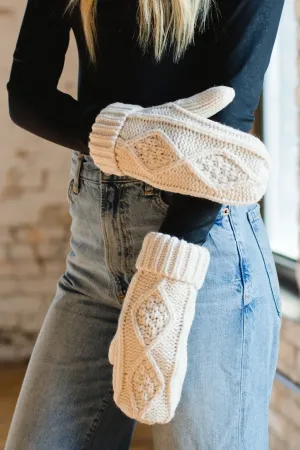 Cable knit Mittens