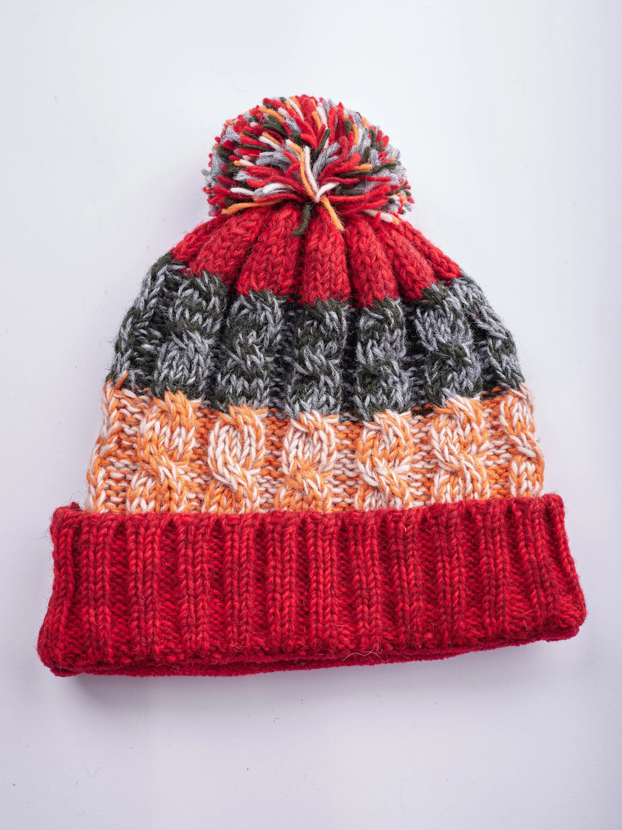 Cable Knit Pom Pom Beanie.