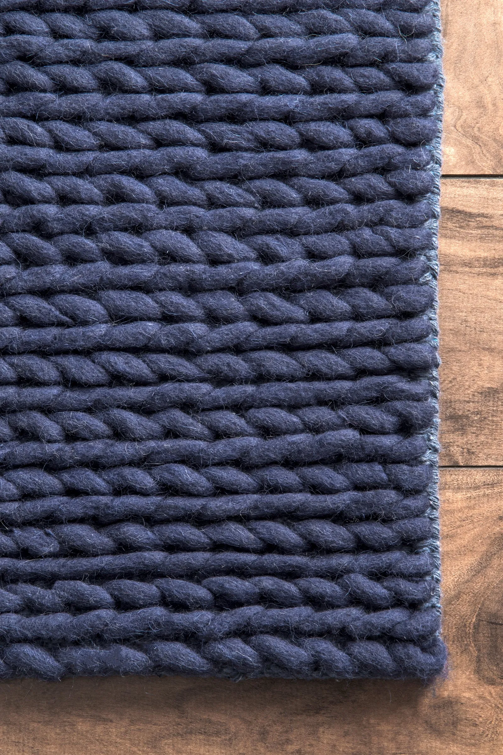 CHUNKY CABLE HANDWOVEN GREY