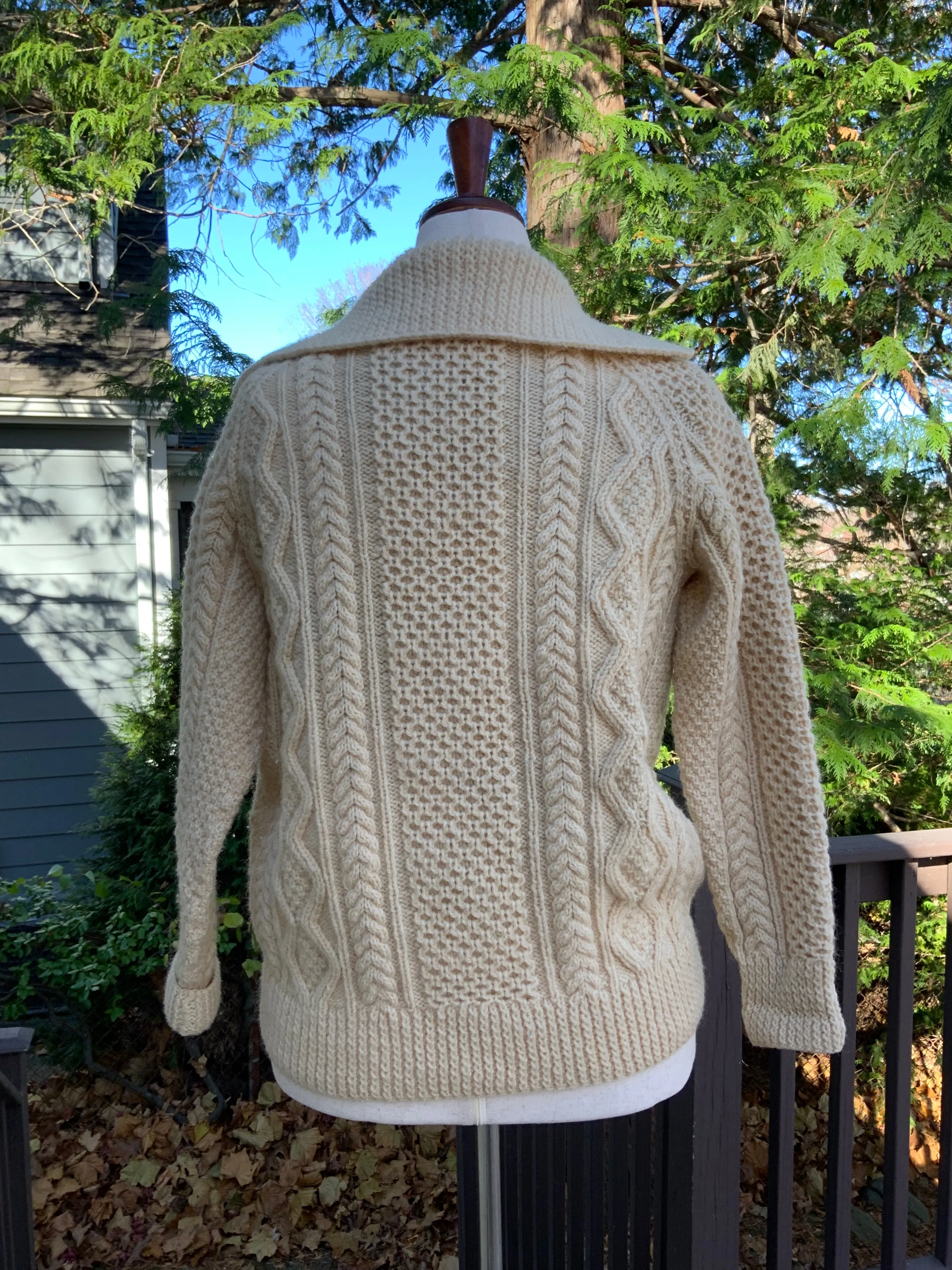 Chunky Knit Pure Irish Wool Cardigan - 70s - 70G