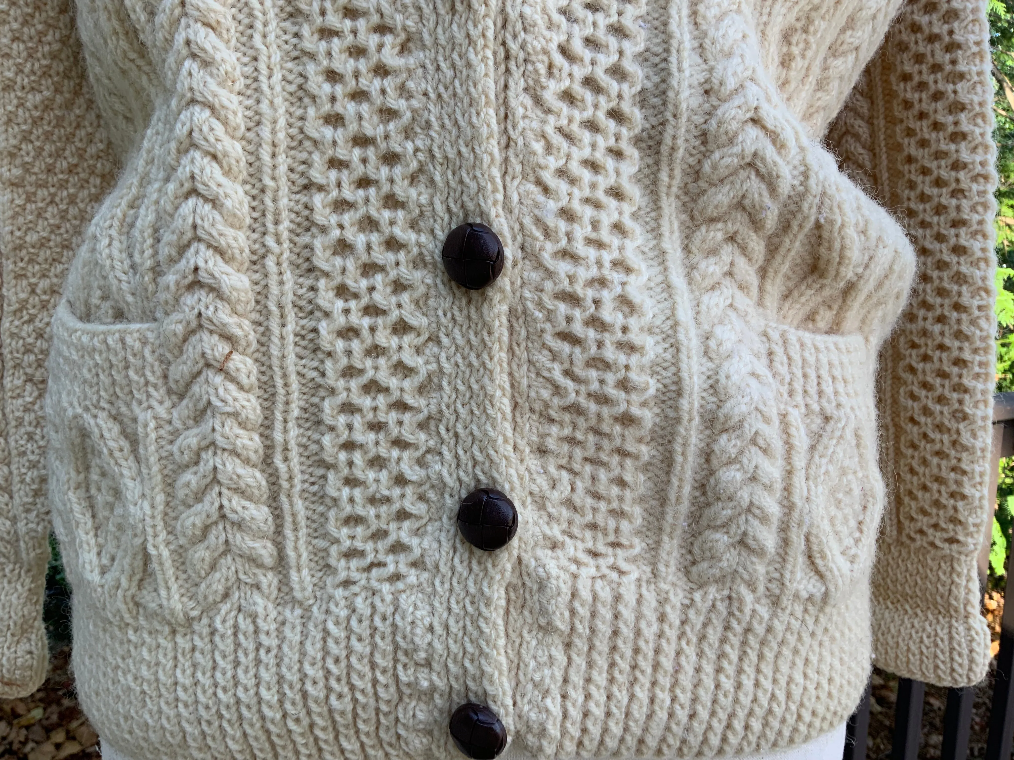 Chunky Knit Pure Irish Wool Cardigan - 70s - 70G