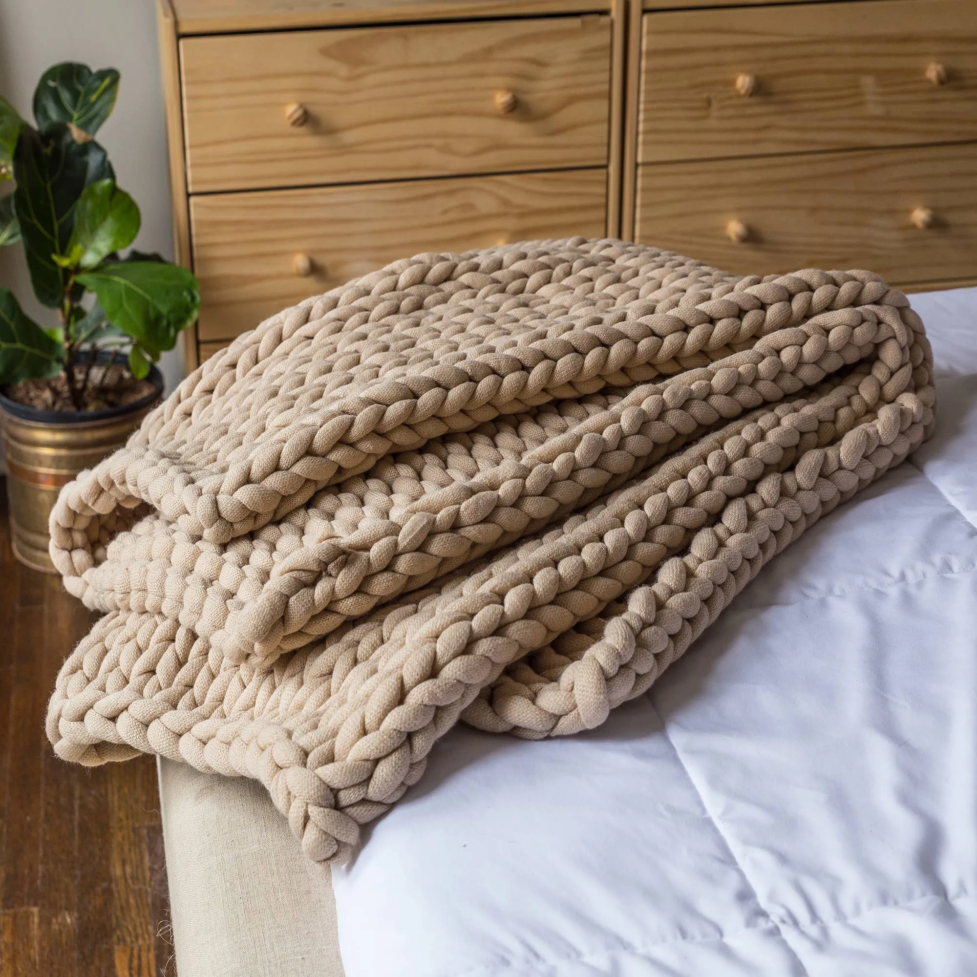Chunky Knit Throw in Camel