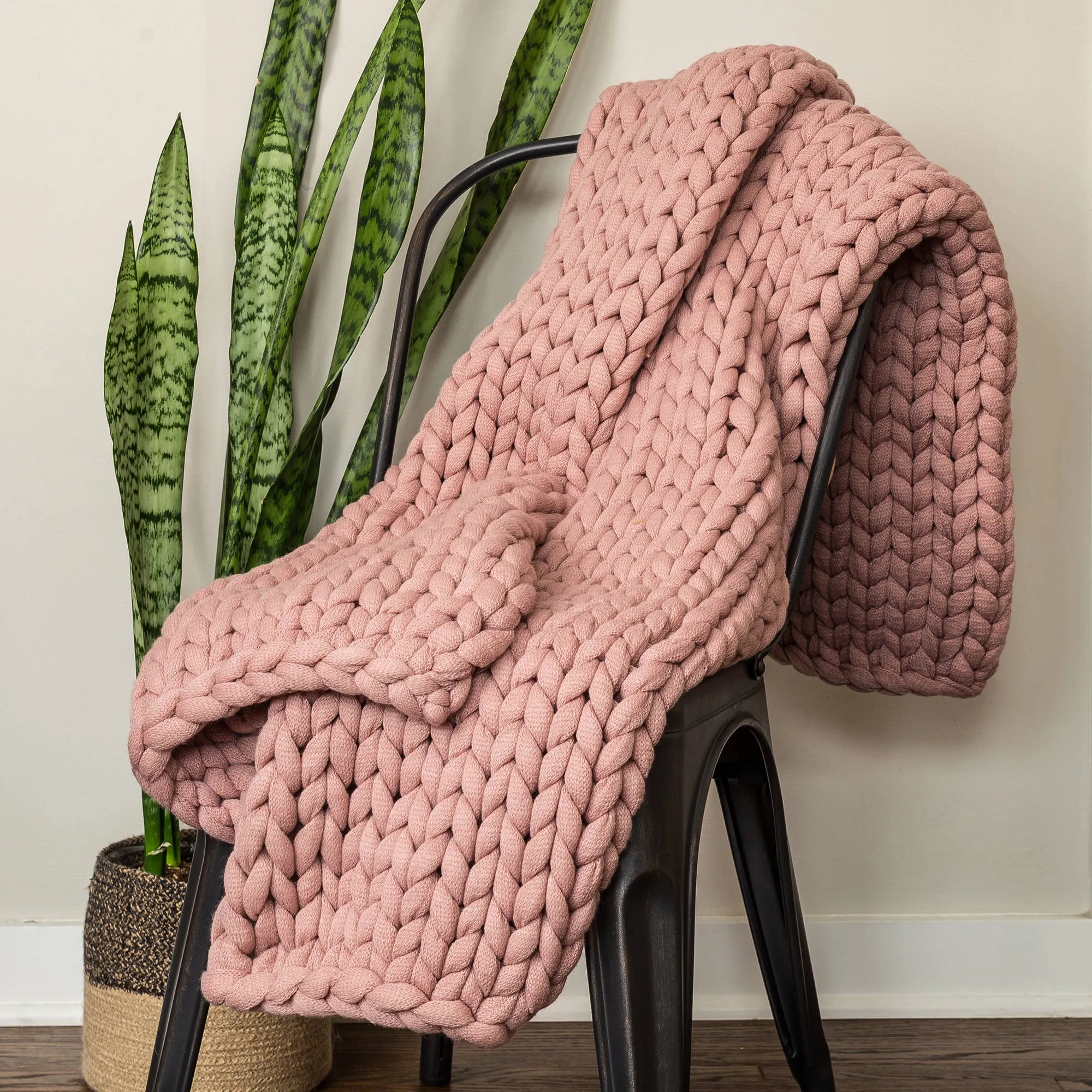 Chunky Knit Throw in Camel