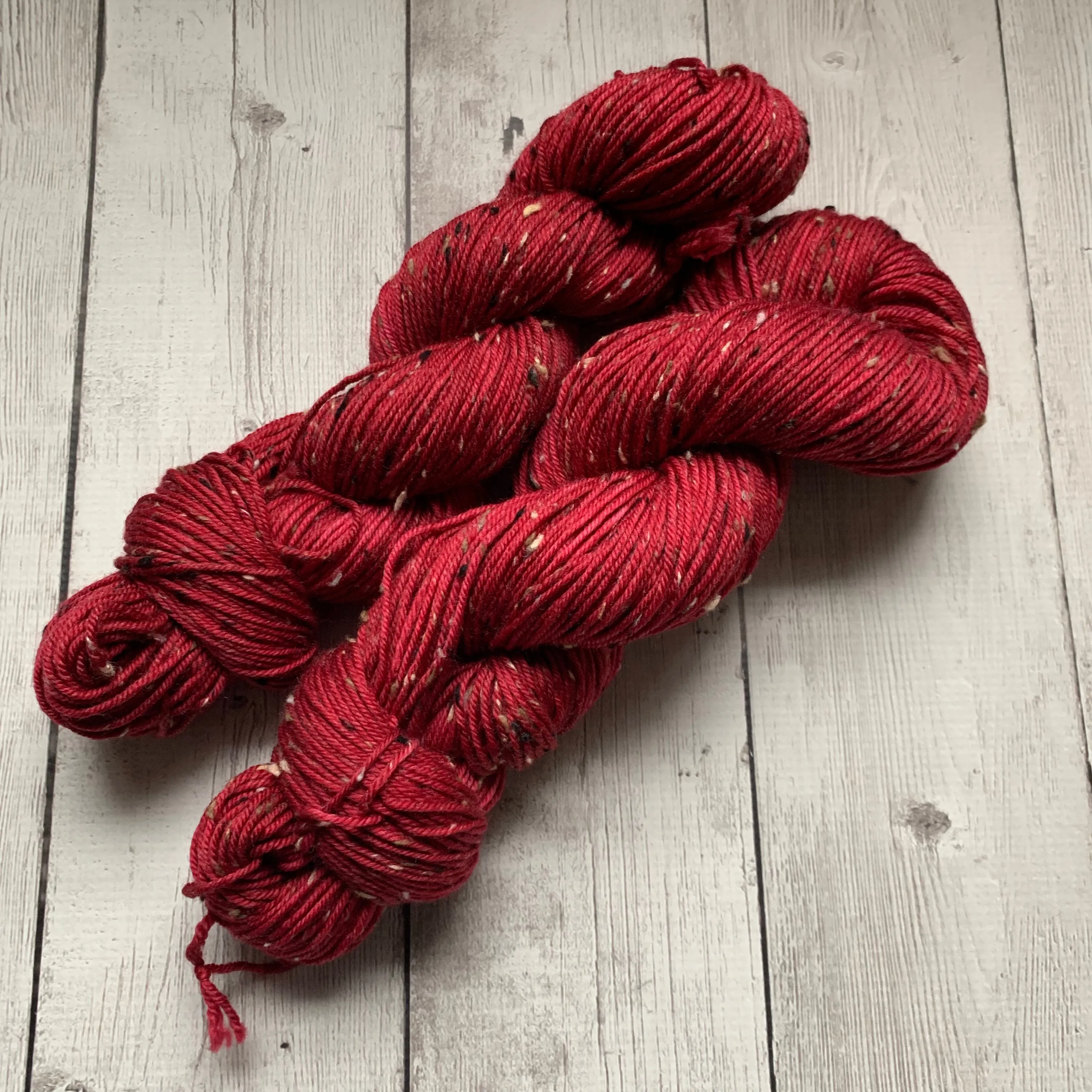 DK WEIGHT -  RED WEDDING  Semi-Solid Kettle Dyed - Donegal Tweed 231 yds 3.5 oz RTS (012420)
