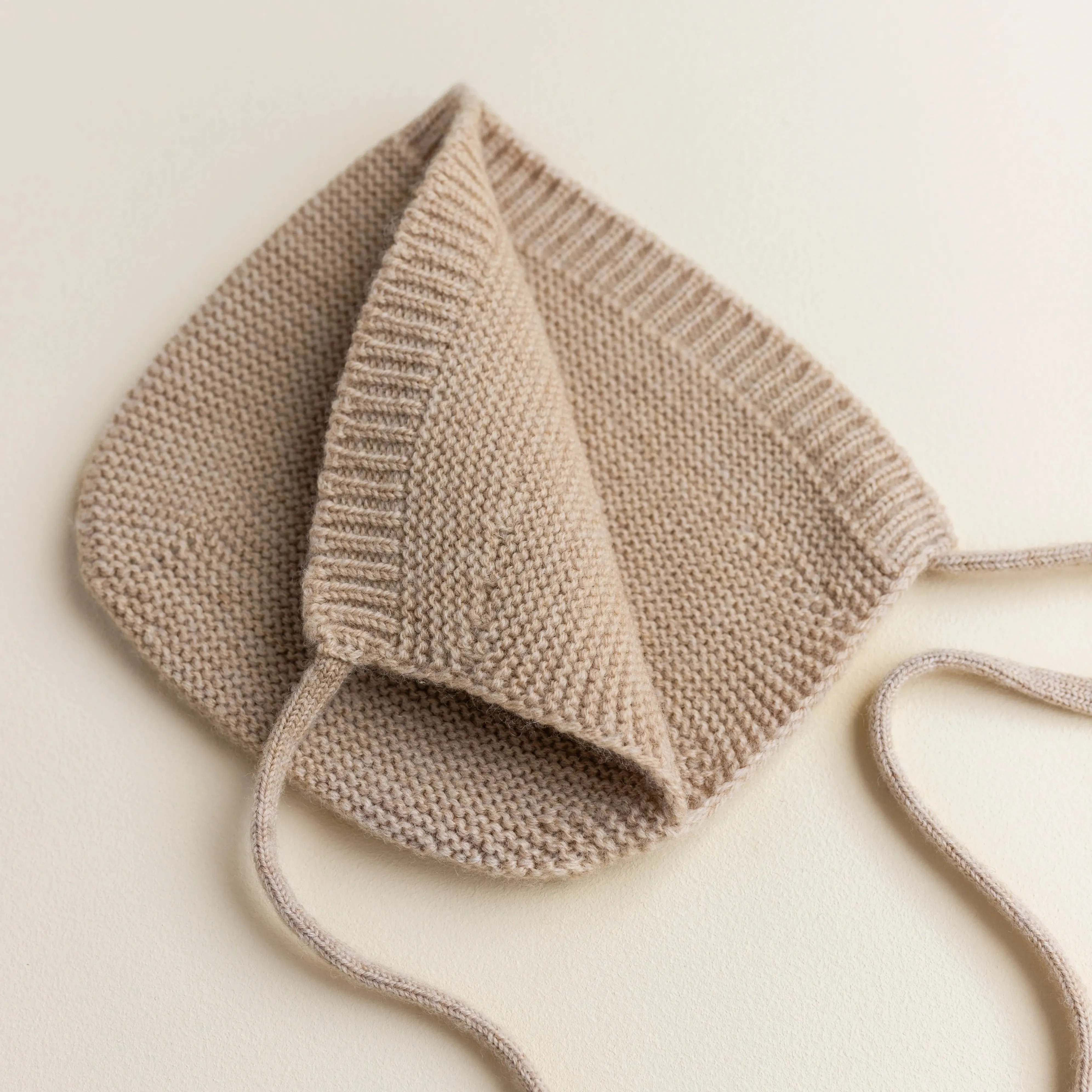 Dolly Merino Wool Baby Bonnet (Sand)