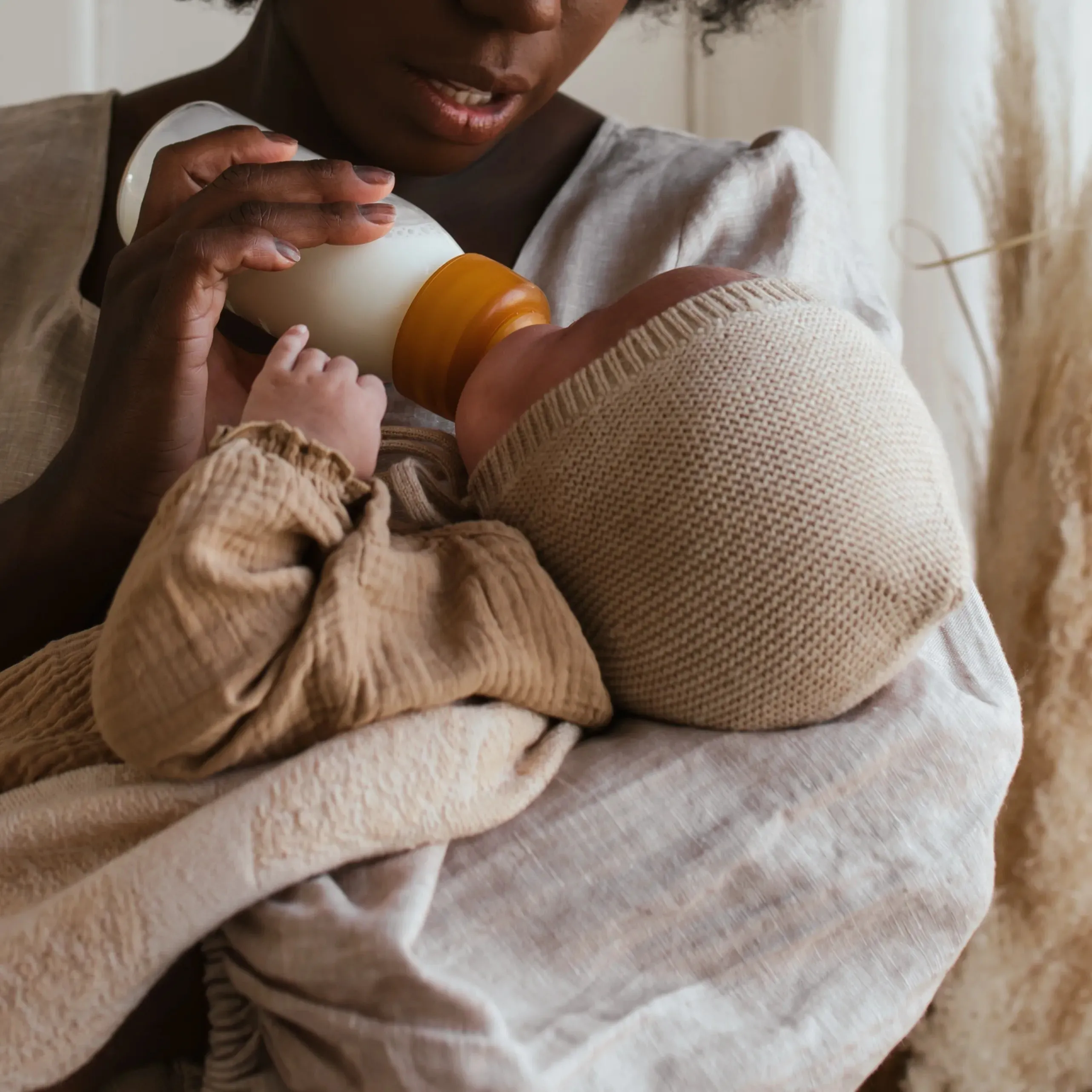 Dolly Merino Wool Baby Bonnet (Sand)