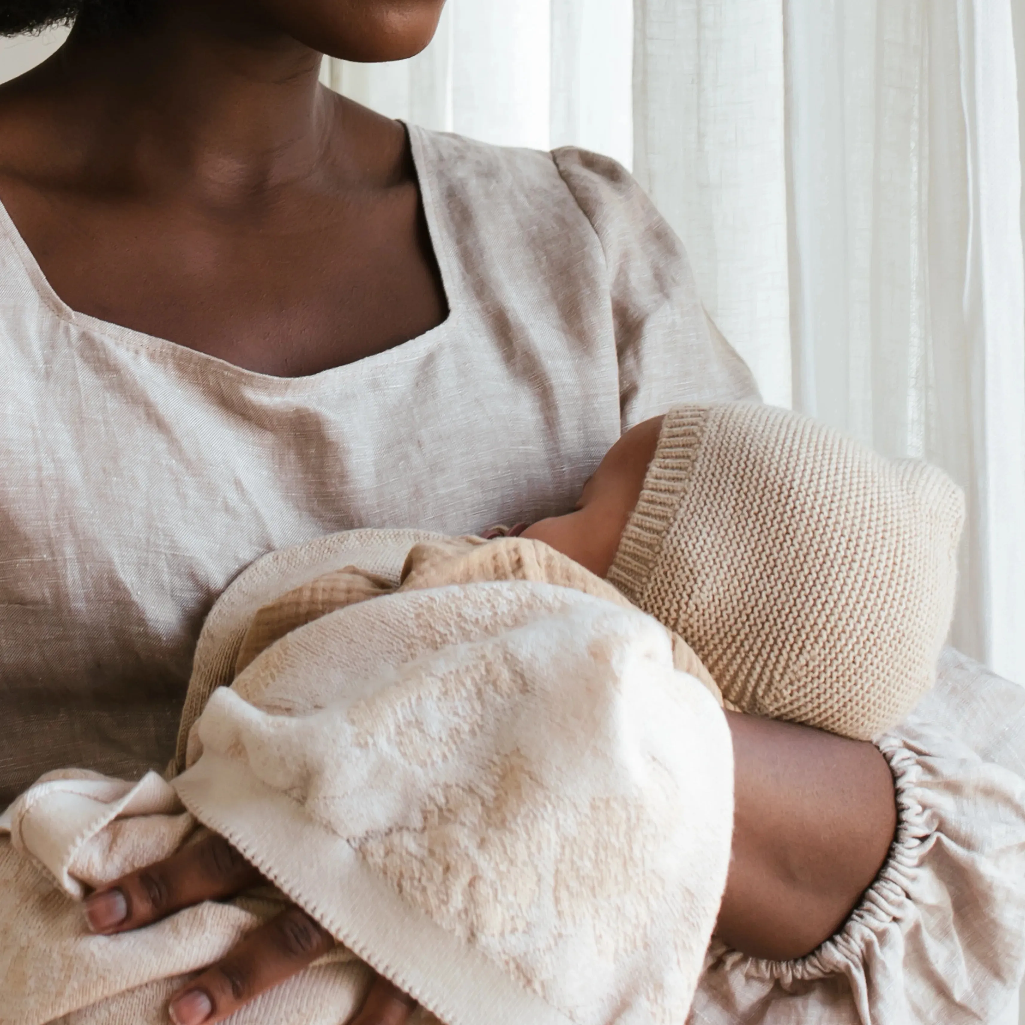 Dolly Merino Wool Baby Bonnet (Sand)