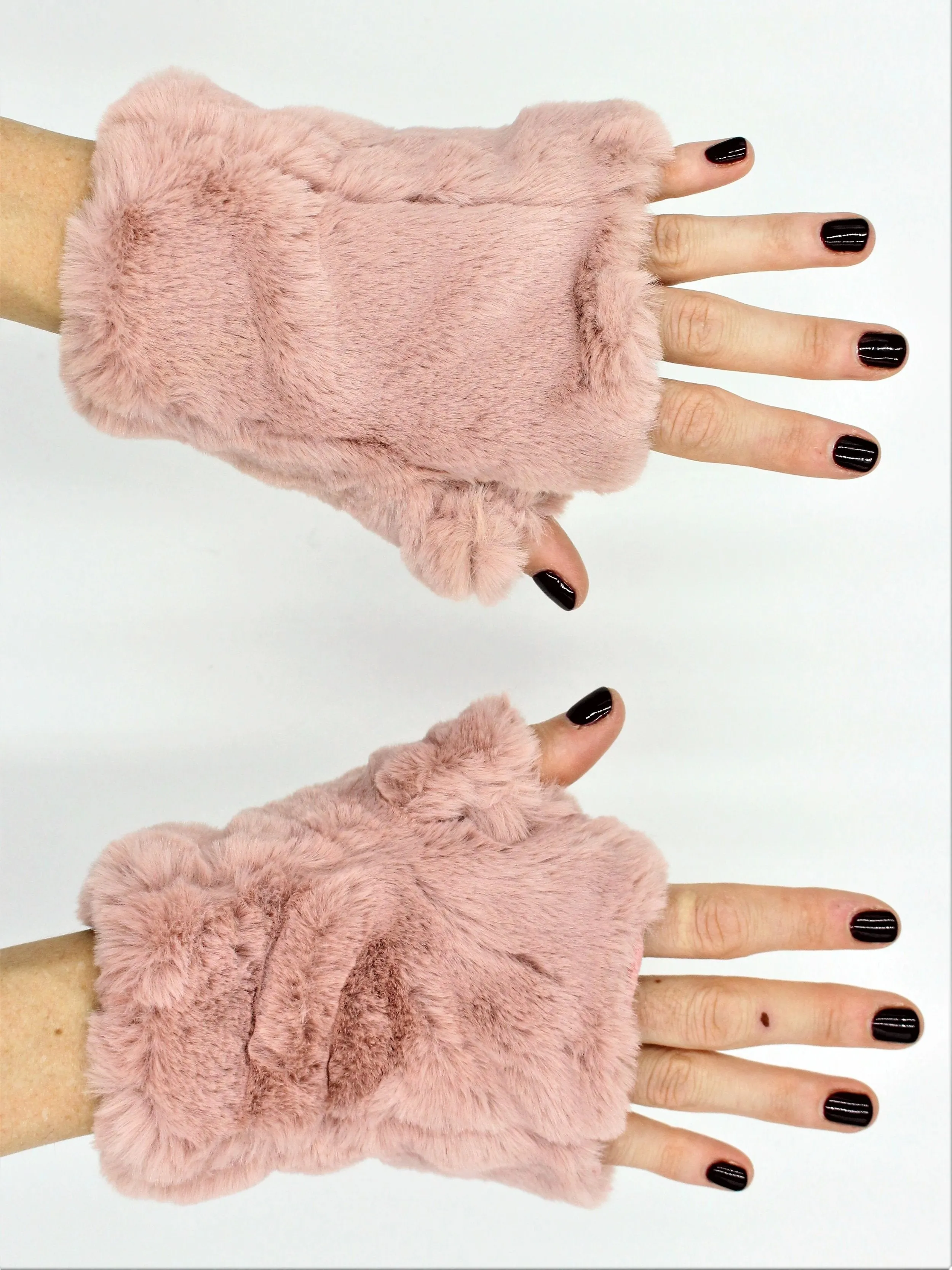 Fingerless mittens in Faux fur
