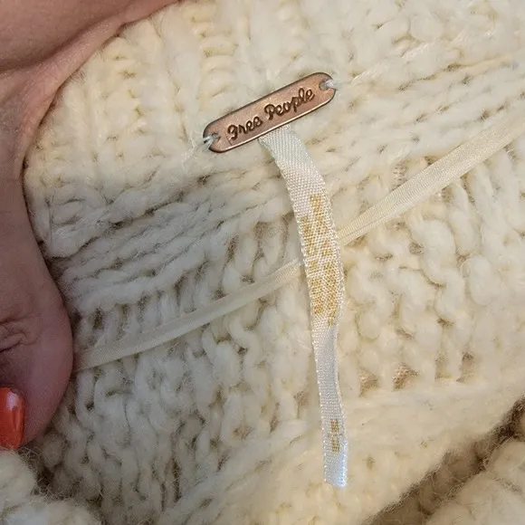 Free People Short Sleeve Chunky Cable Knit Duster Cardigan Sweater Cream M