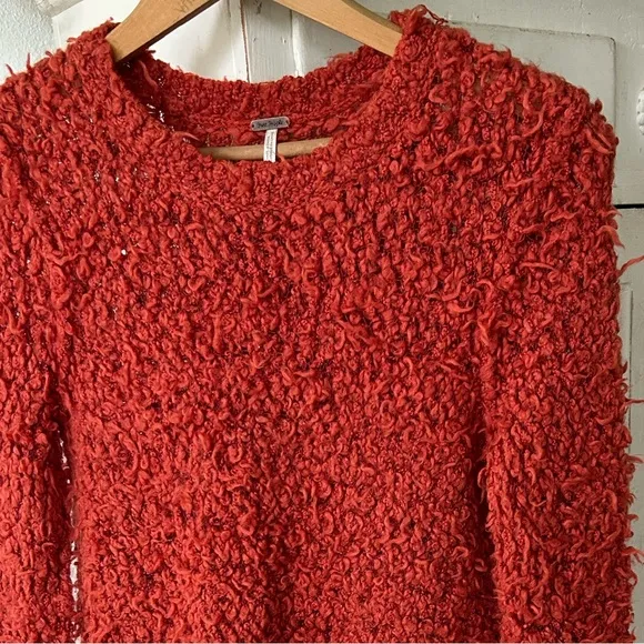 Free People | Women’s burnt orange crewneck large knit bouclé pullover sweater S