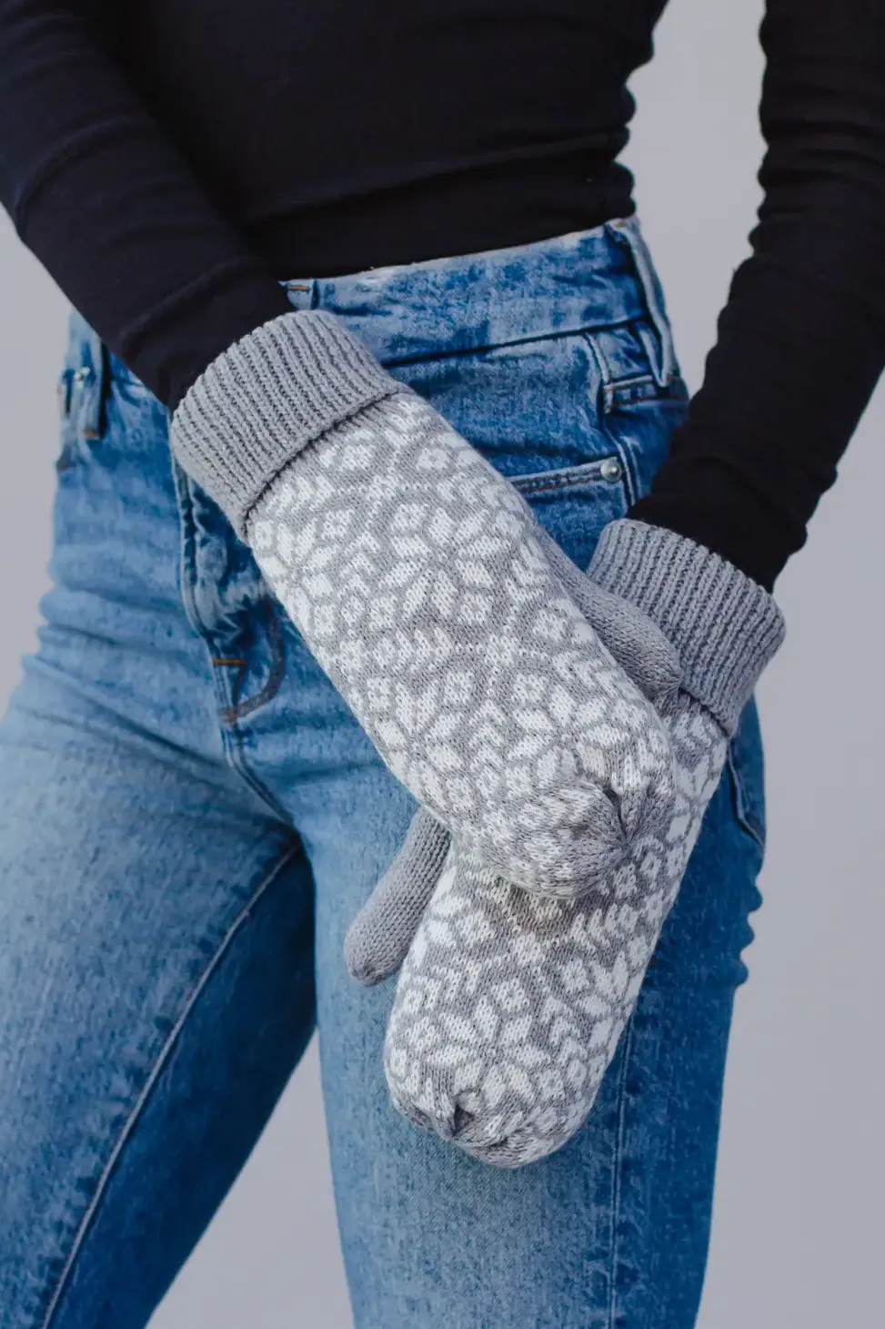 Gray & White Snowflake Mittens