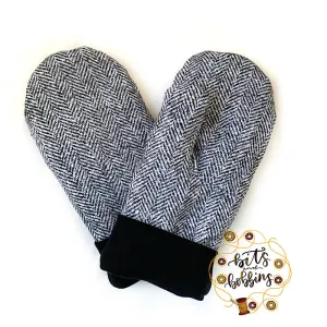 Grey Chevron Mittens