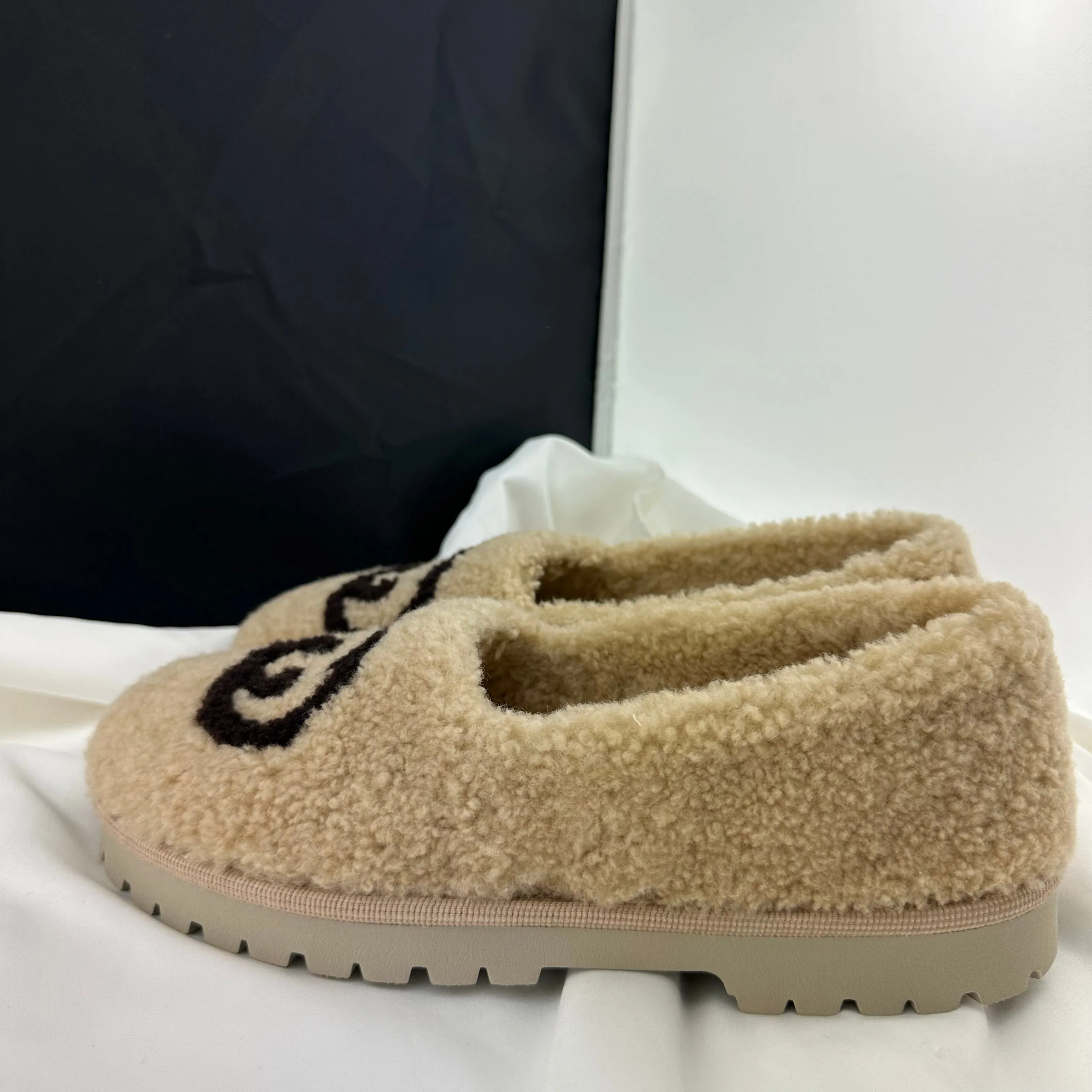 Gucci Interlocking GG Shearling Trim Loafers in Cream