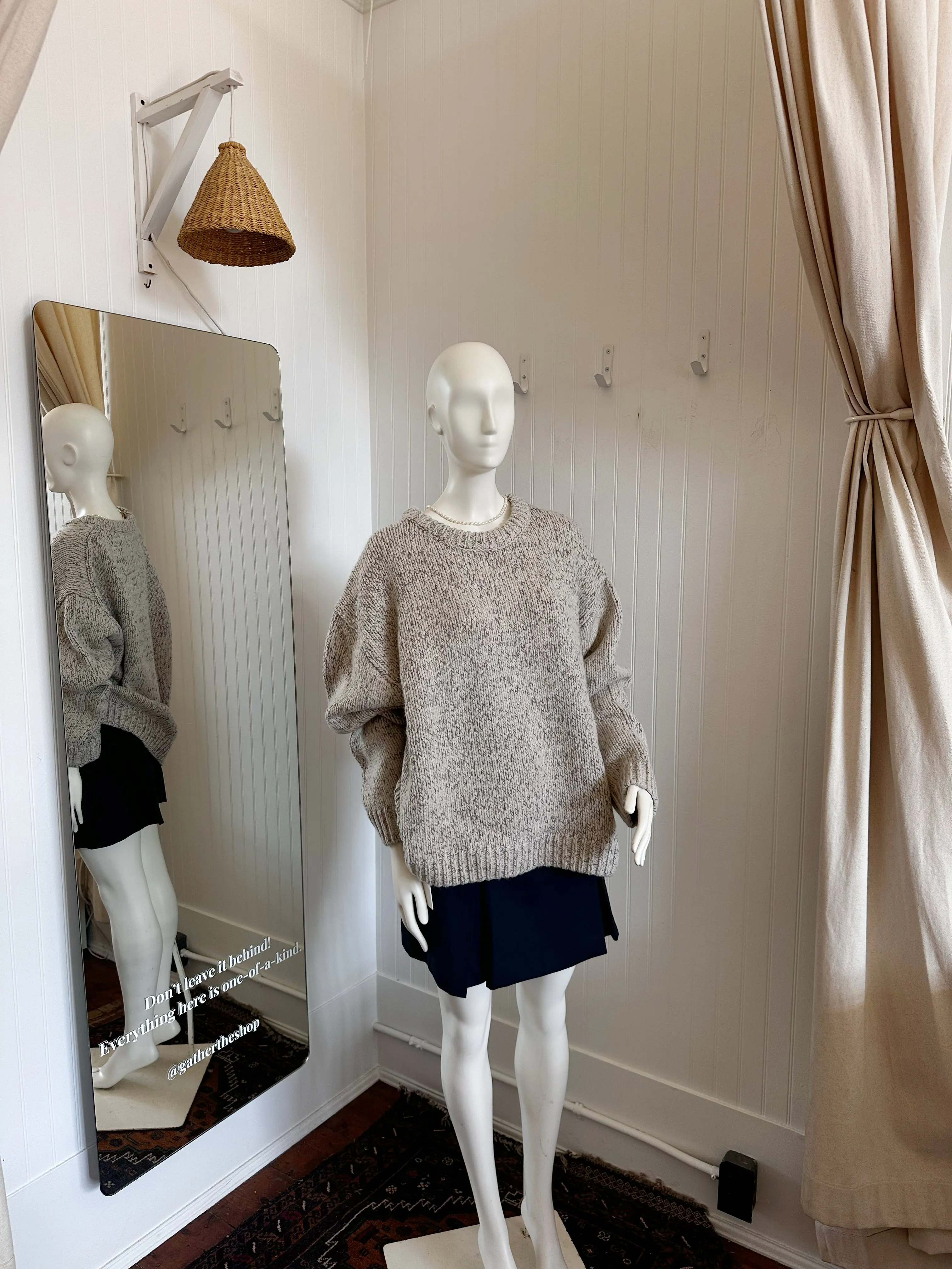 Handknit oversized sweater (m/l)