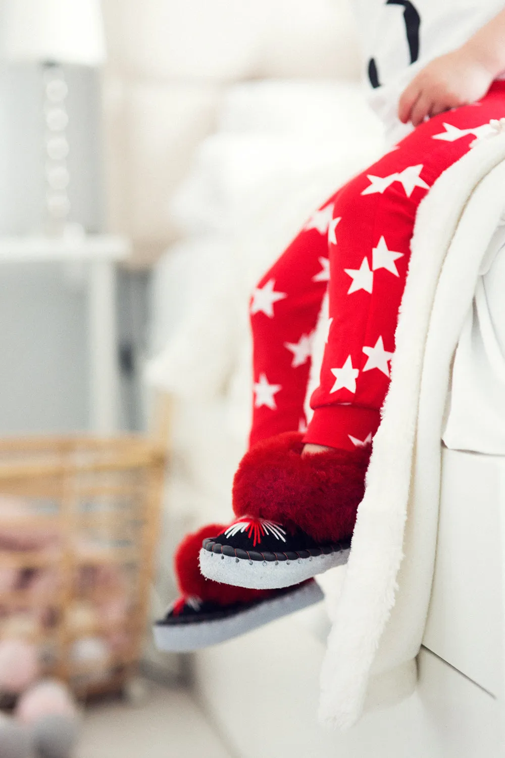 Handmade Sheepskin Moccasin Slippers - Sen Ruby