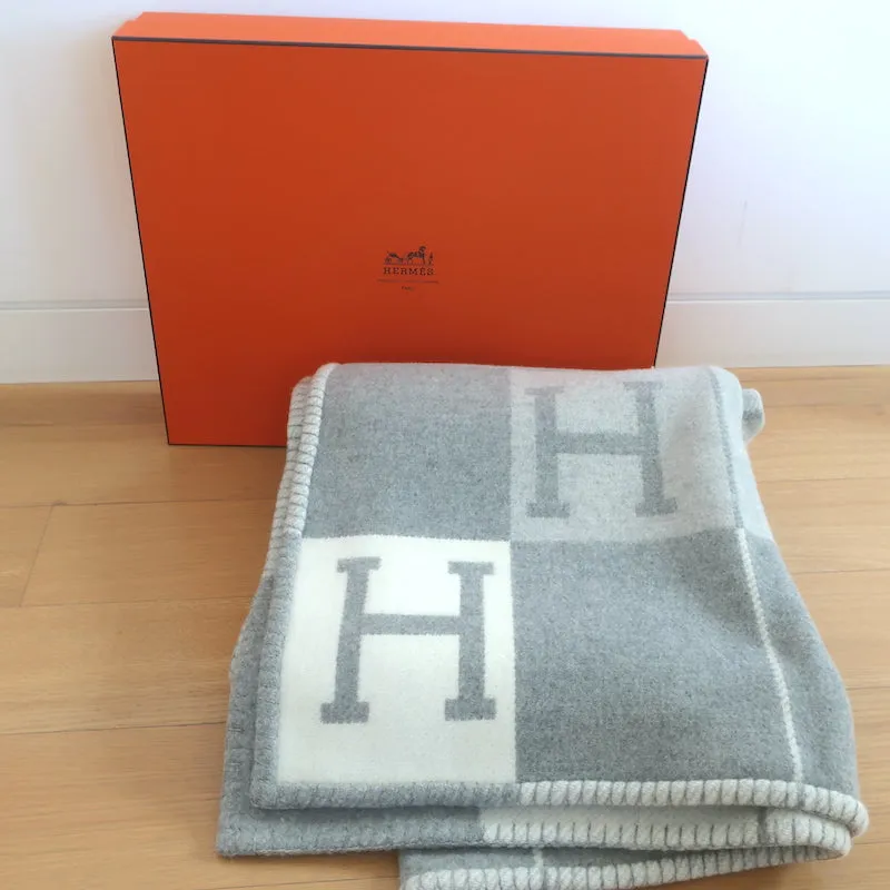 Hermes Avalon Ⅲ Throw Blanket Ecru/Gris Wool-Cashmere NEW