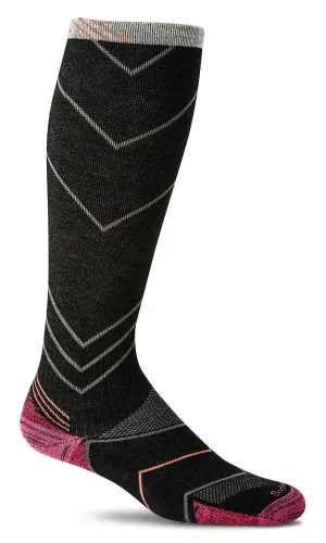 Incline Knee-High - Black Moderate Compression (15-20mmHg)