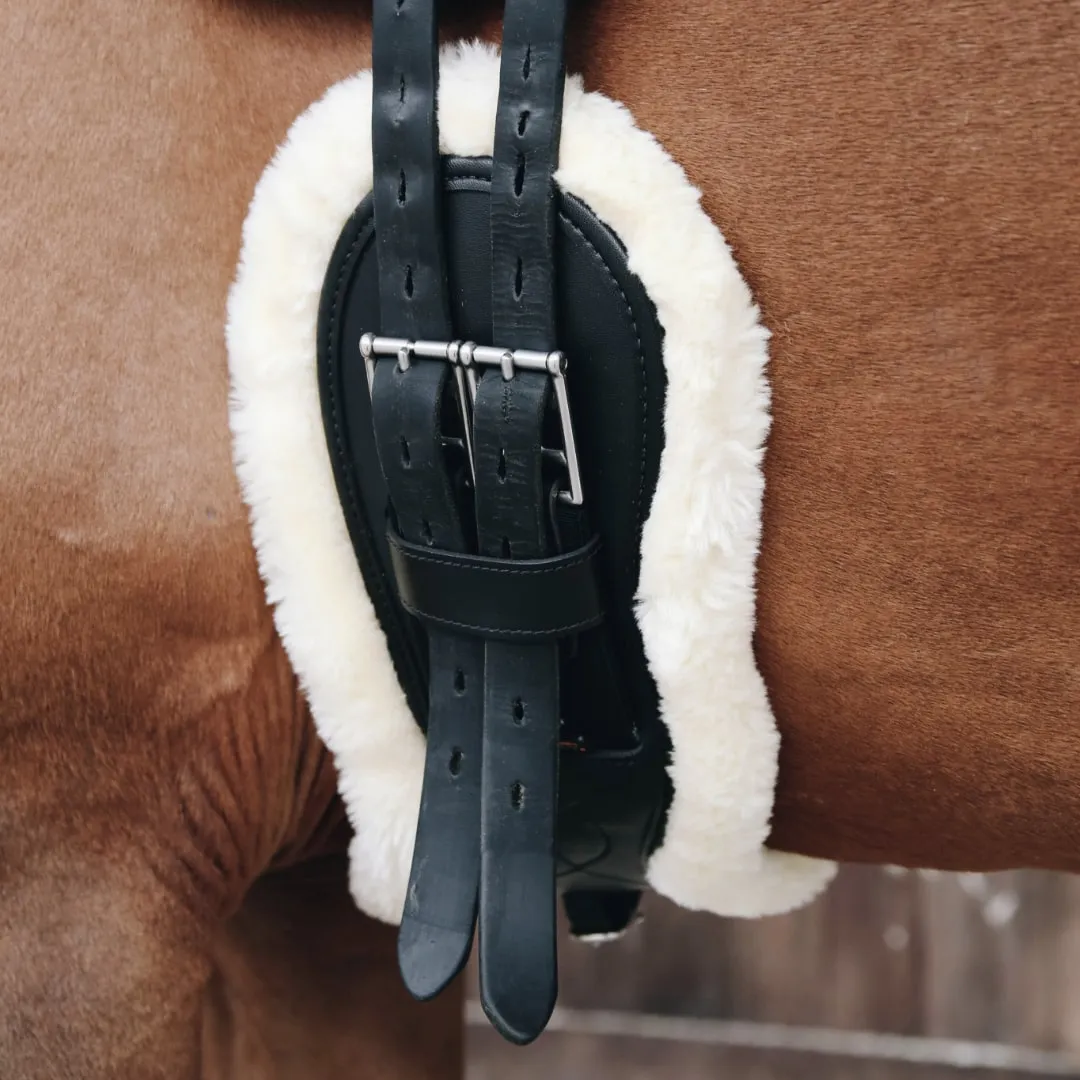 Kentucky Horsewear Anatomic Sheepskin Short Girth - Black