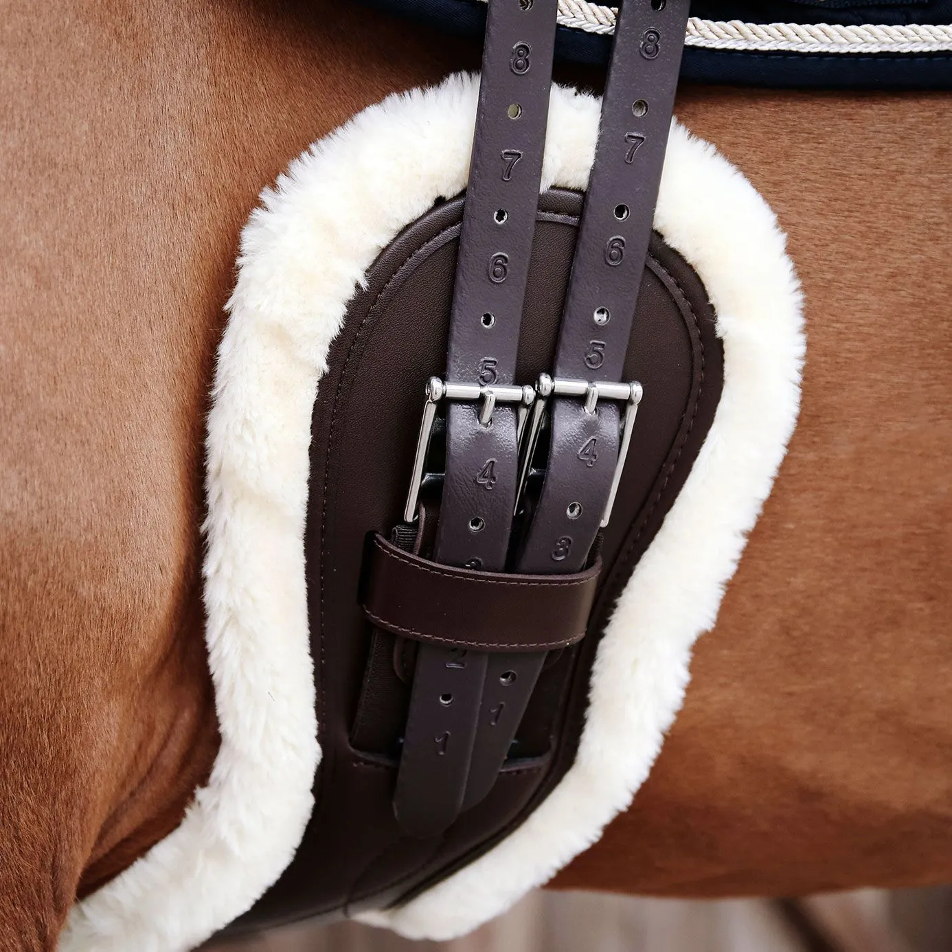 Kentucky Horsewear Anatomic Sheepskin Short Girth - Brown