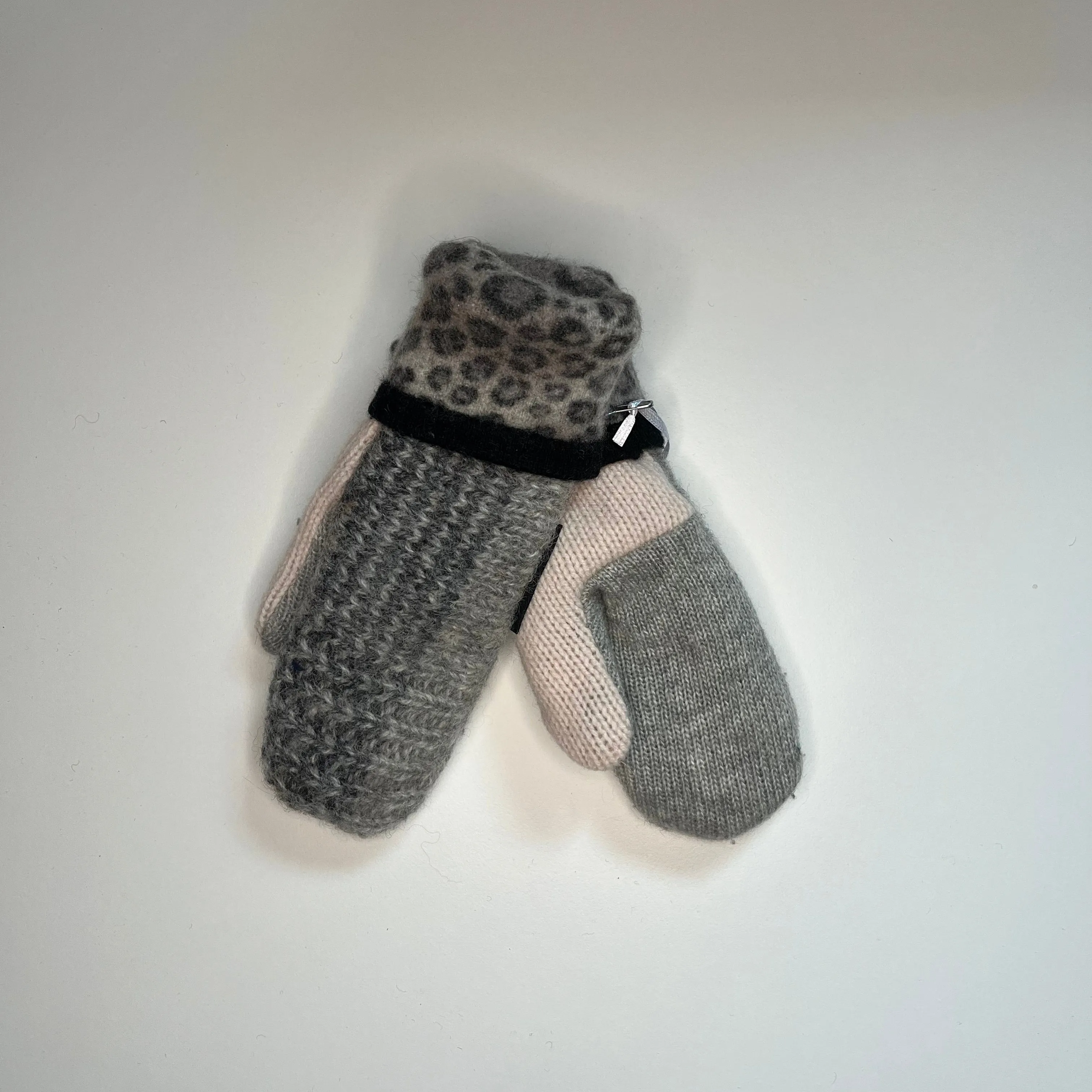 Kids Mittens S/M - Grey & Cheetah Print - 286