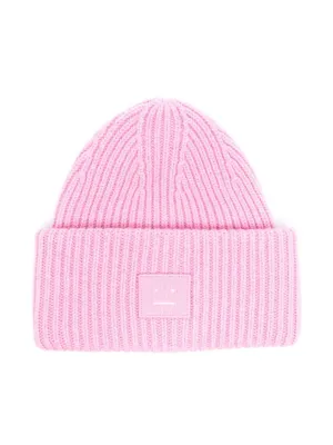 Large face logo beanie