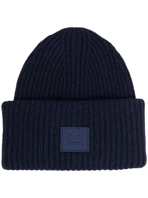 Large face logo beanie