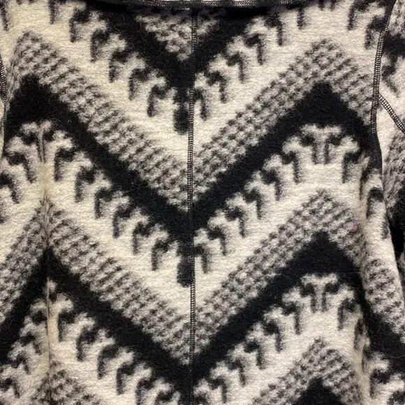 Line the Label Wool Blend Patterned Sweater Coat Black Cream Size - Medium