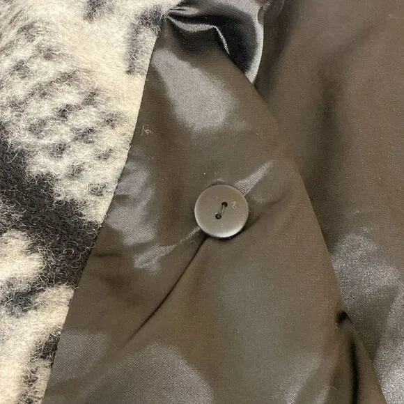 Line the Label Wool Blend Patterned Sweater Coat Black Cream Size - Medium