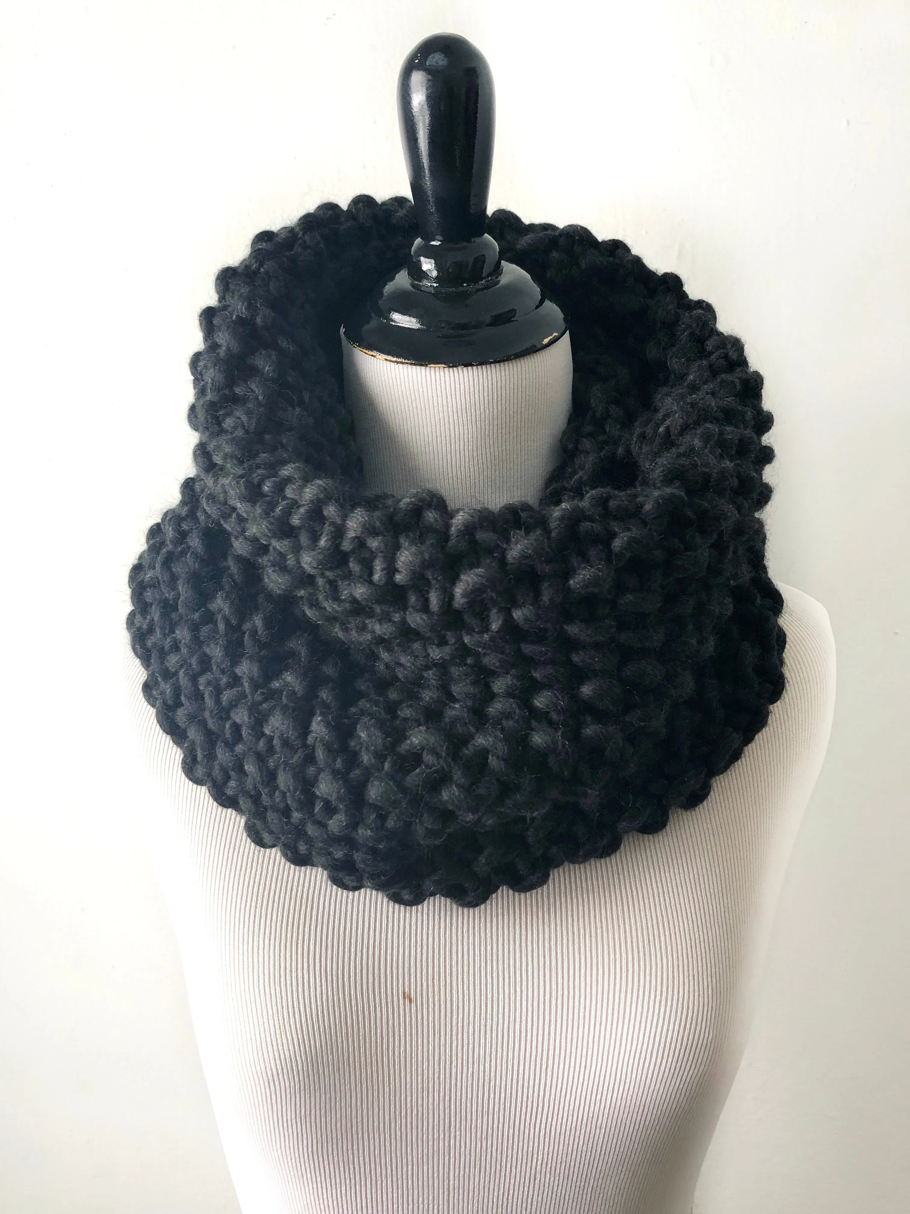 Merino Bubble Fluff Cowl in Almost Black