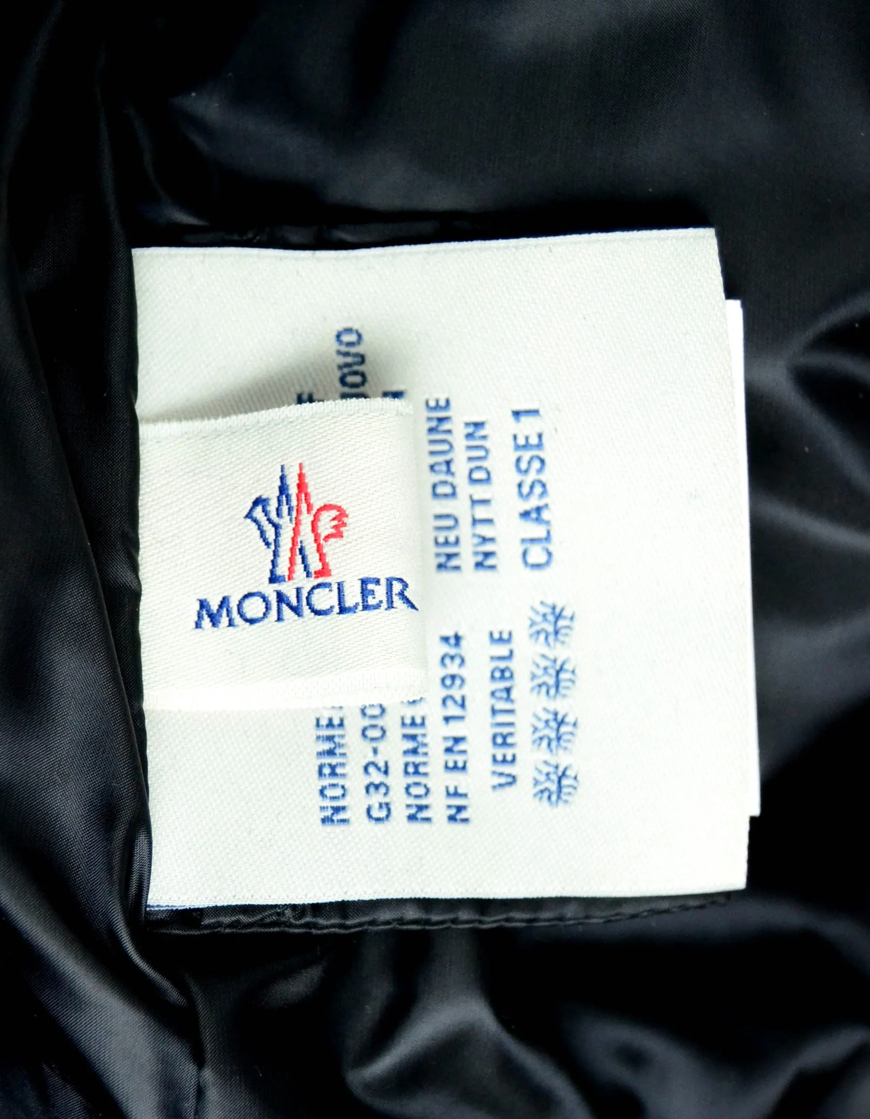 Moncler Black Serica Down Puffer Jacket sz 2/M