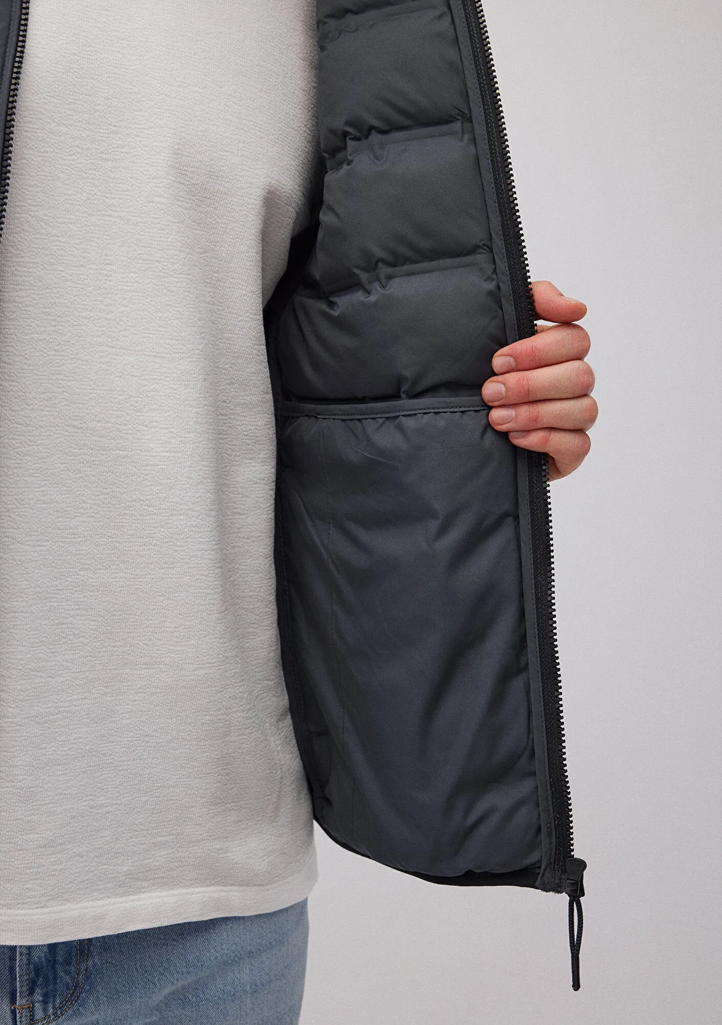 Navy Puufer Vest