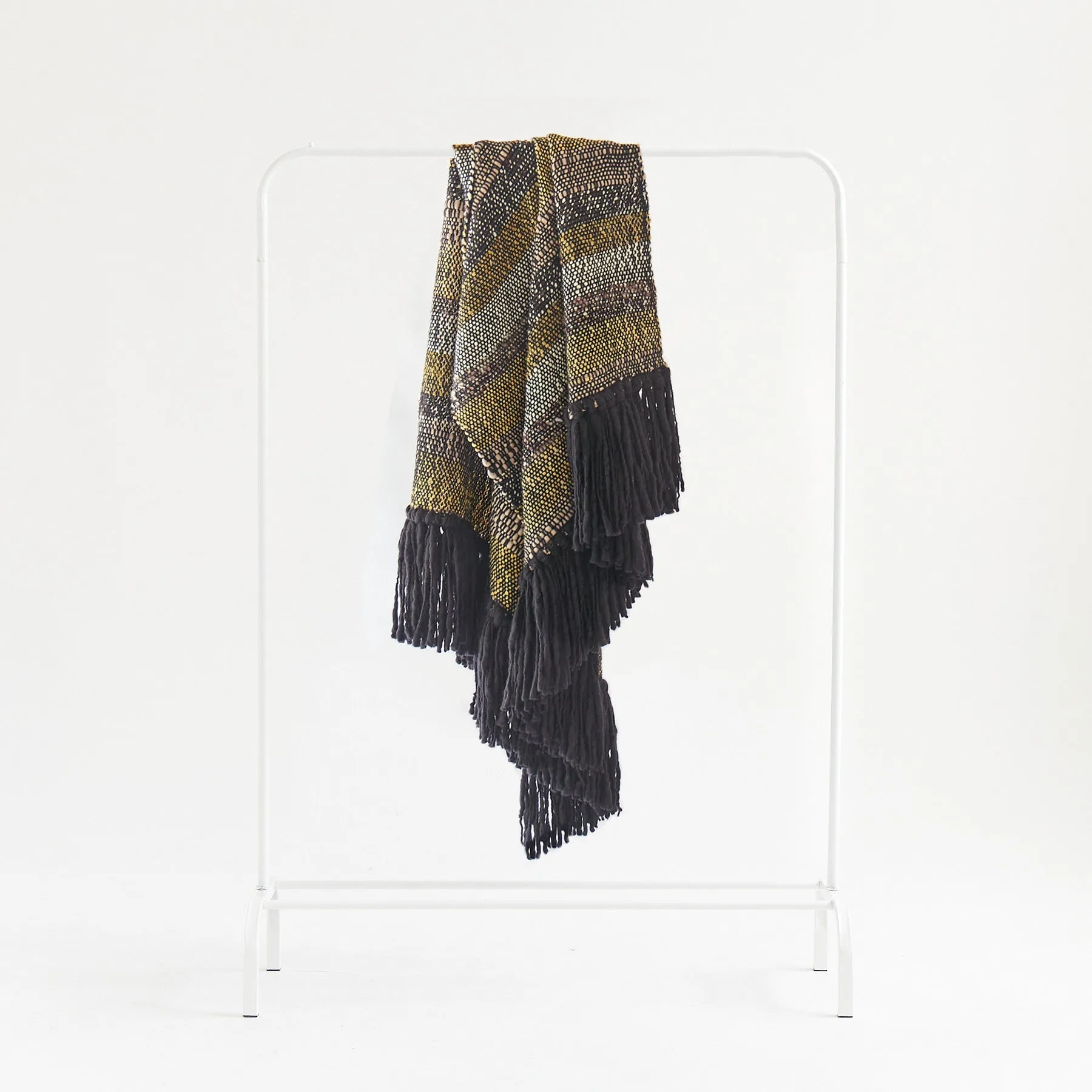 NOCHE Fringed Blanket