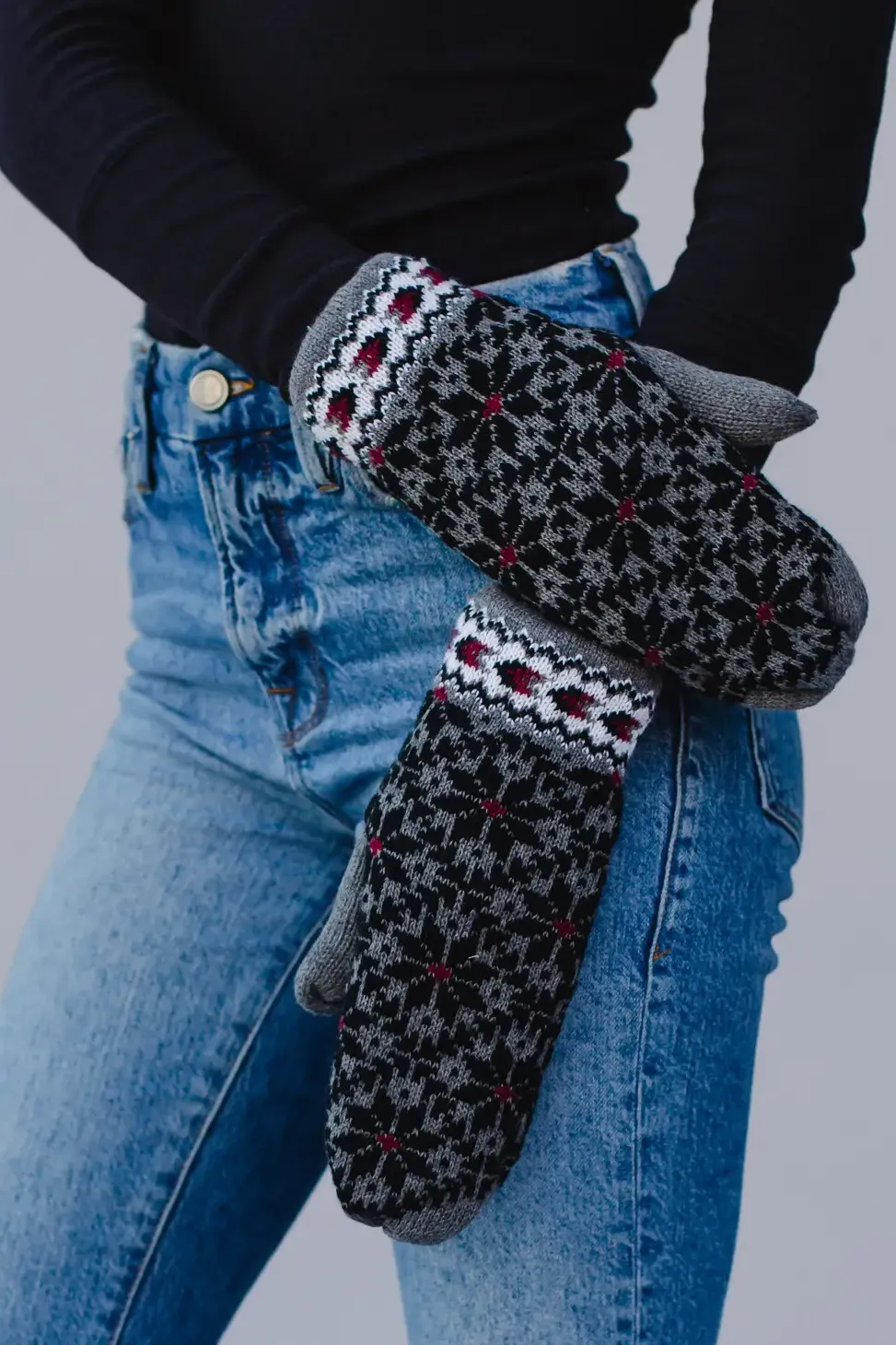 Patterned Knit Mittens