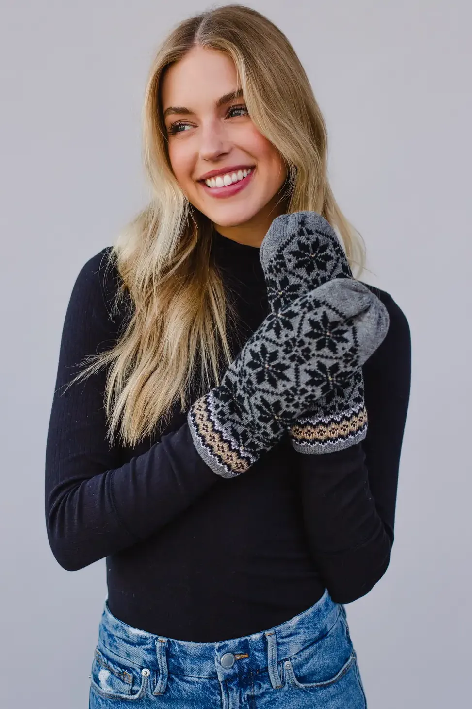 Patterned Knit Mittens
