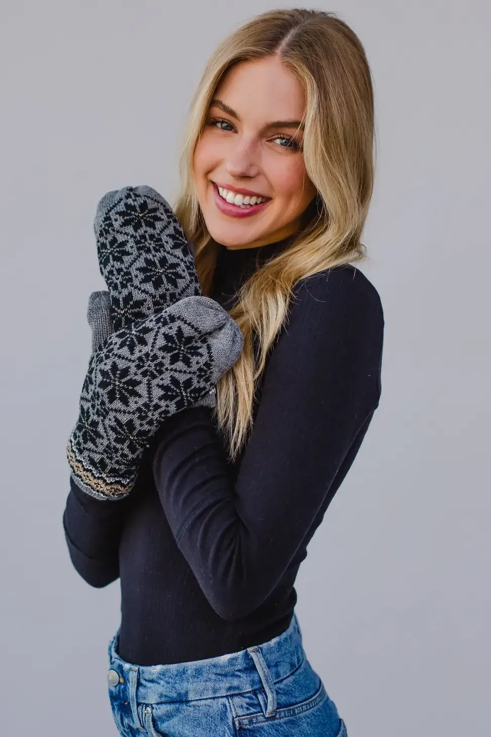Patterned Knit Mittens