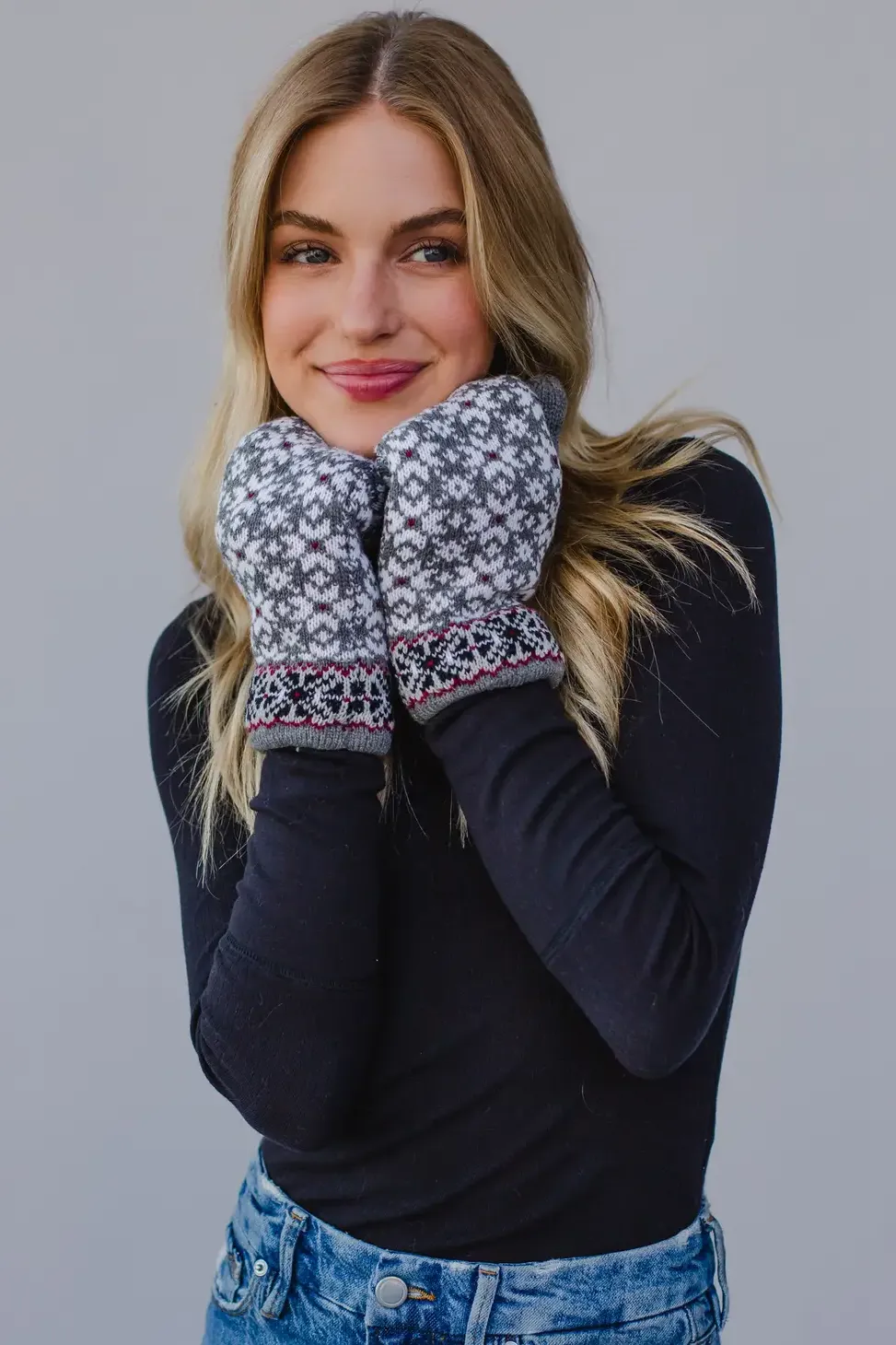 Patterned Knit Mittens