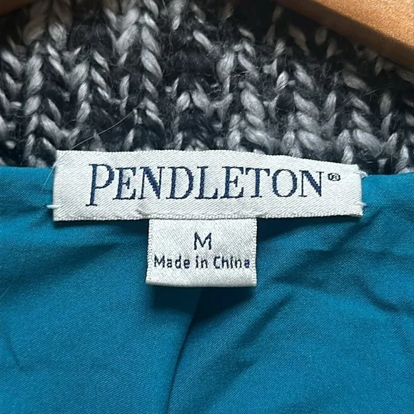 Pendleton Black Gray Alpaca Wool Blend chunky knit Cardigan Sweater jacket