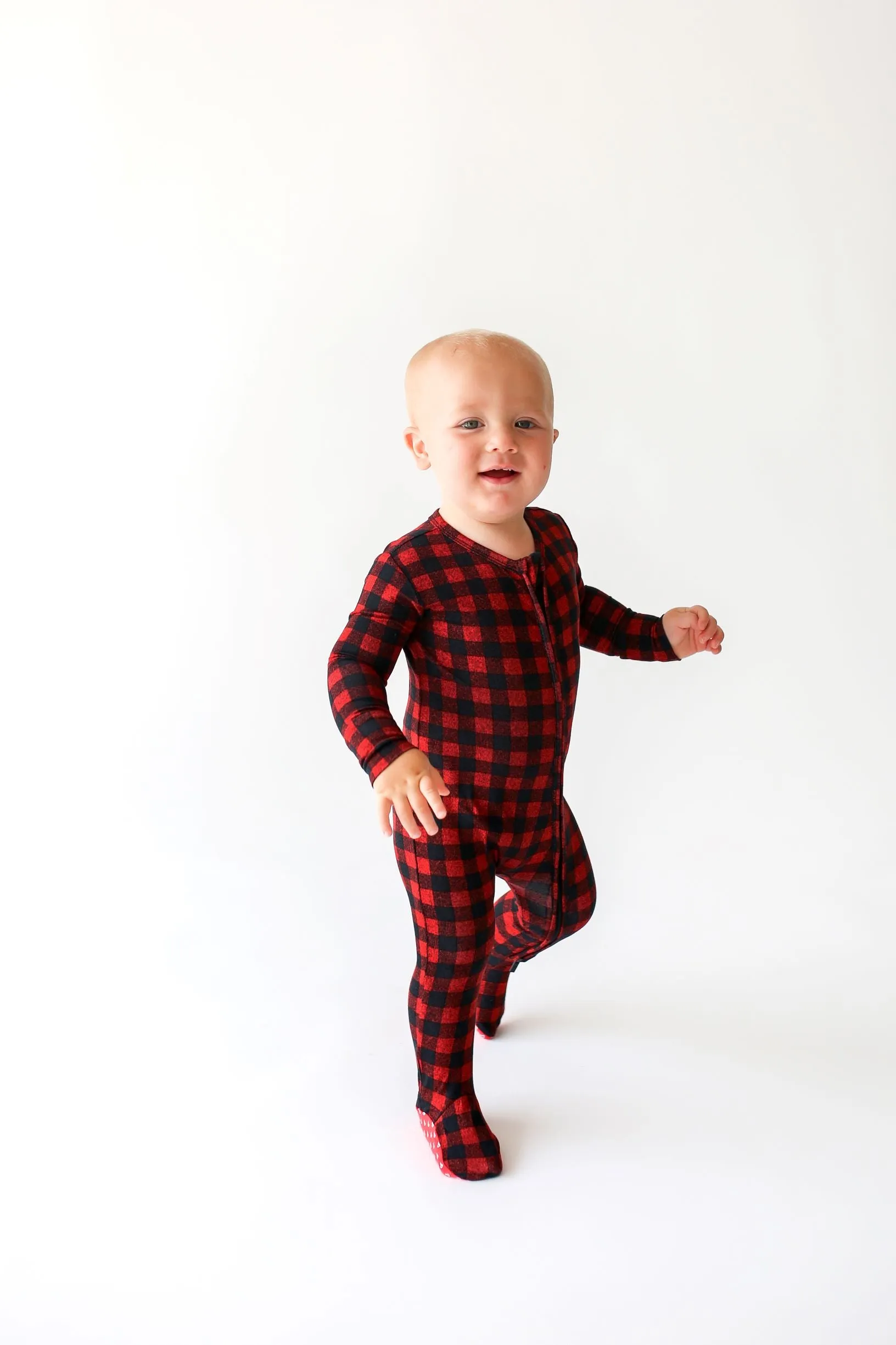 Posh Peanut Grayson Zippered Footie