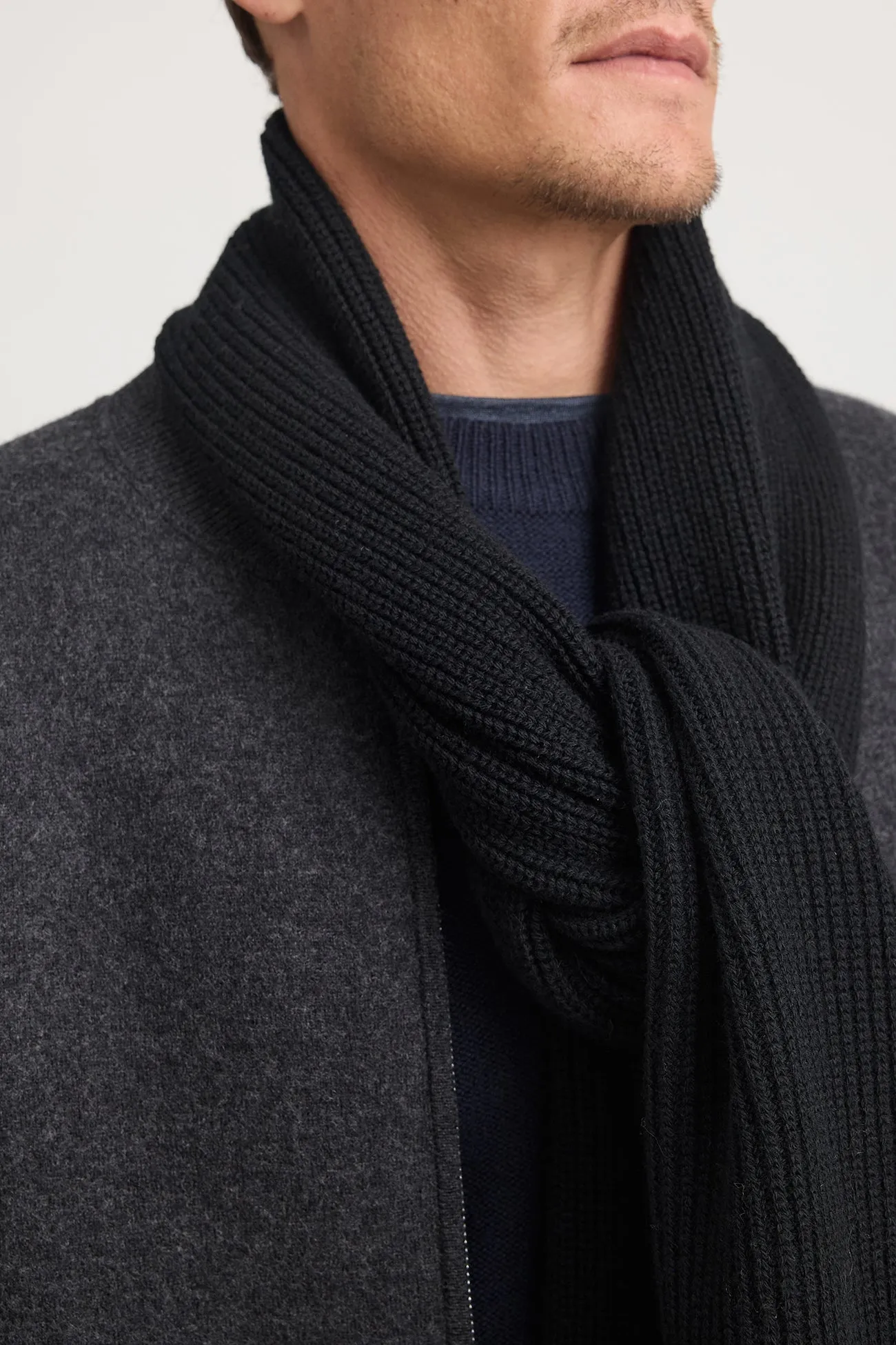 Rib Knit Scarf | Black