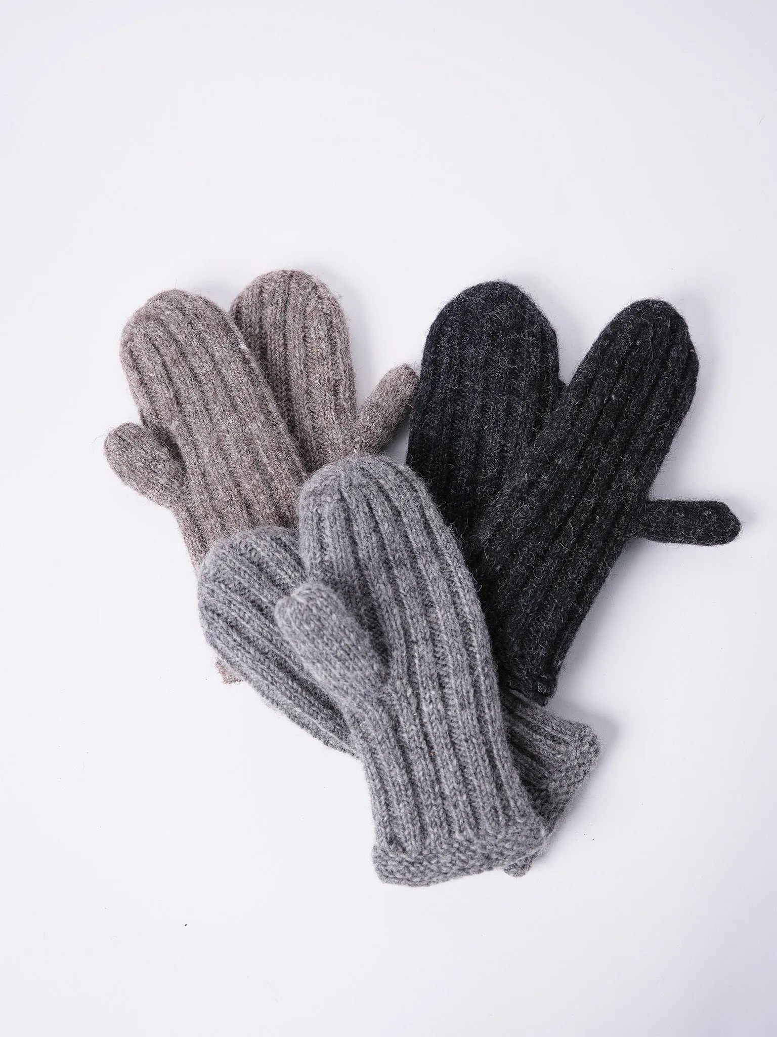 Ribbed Knit Beanie. KH101