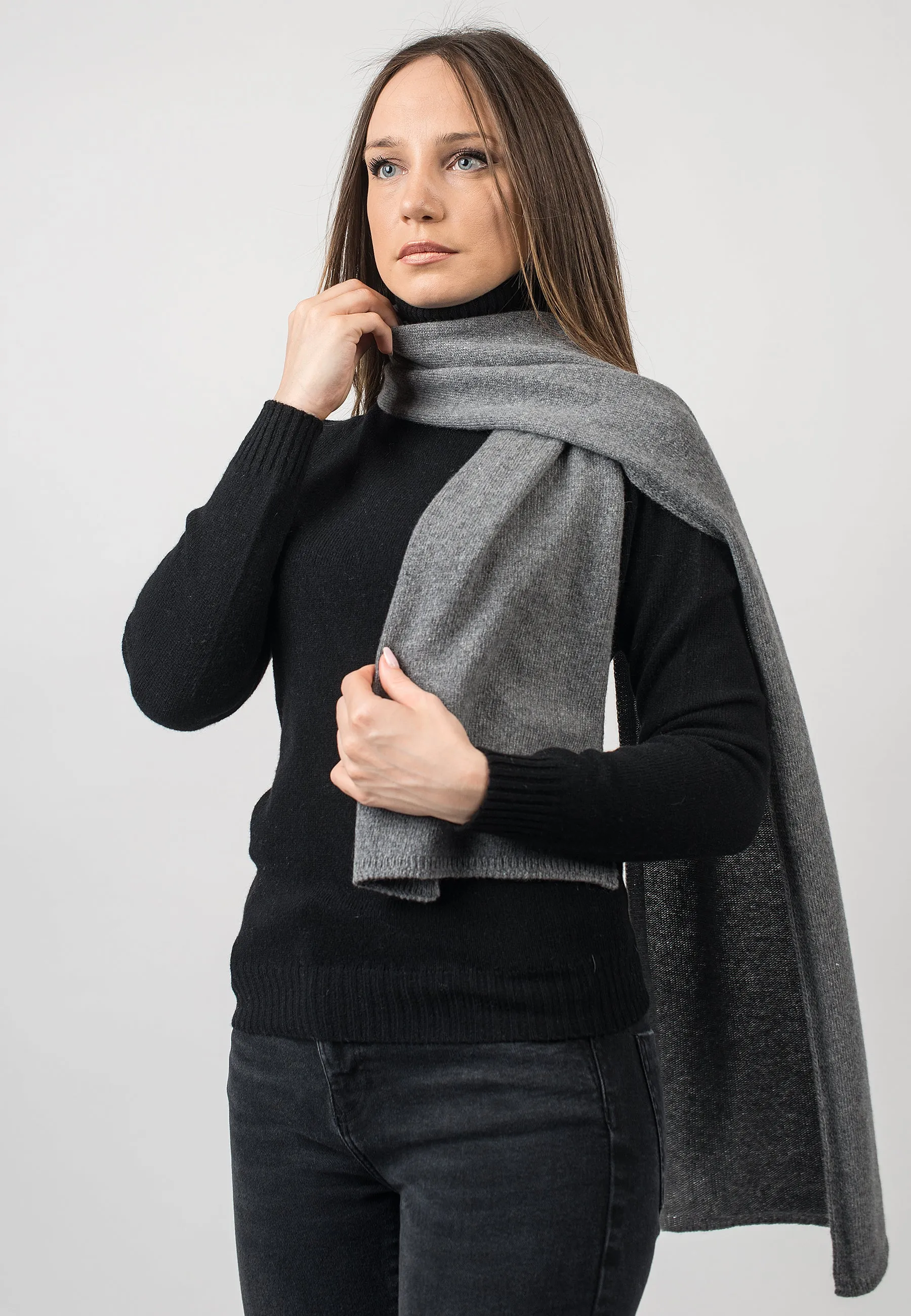 Scarf in 100% regenerated cashmere