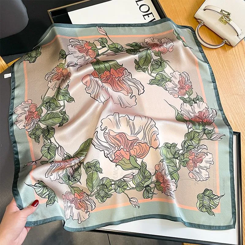 Spring And Autumn New Fashion Mulberry Silk Scarf Women's Decorative Scarf Silk 65 Small Square Scarf Shawl Scarf Dual Use