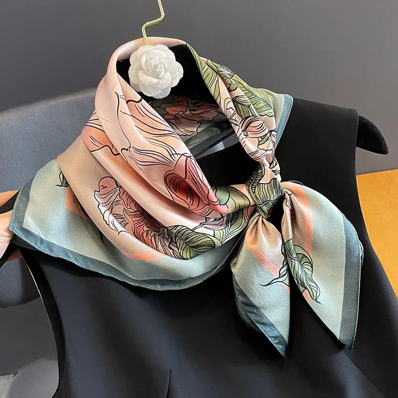 Spring And Autumn New Fashion Mulberry Silk Scarf Women's Decorative Scarf Silk 65 Small Square Scarf Shawl Scarf Dual Use