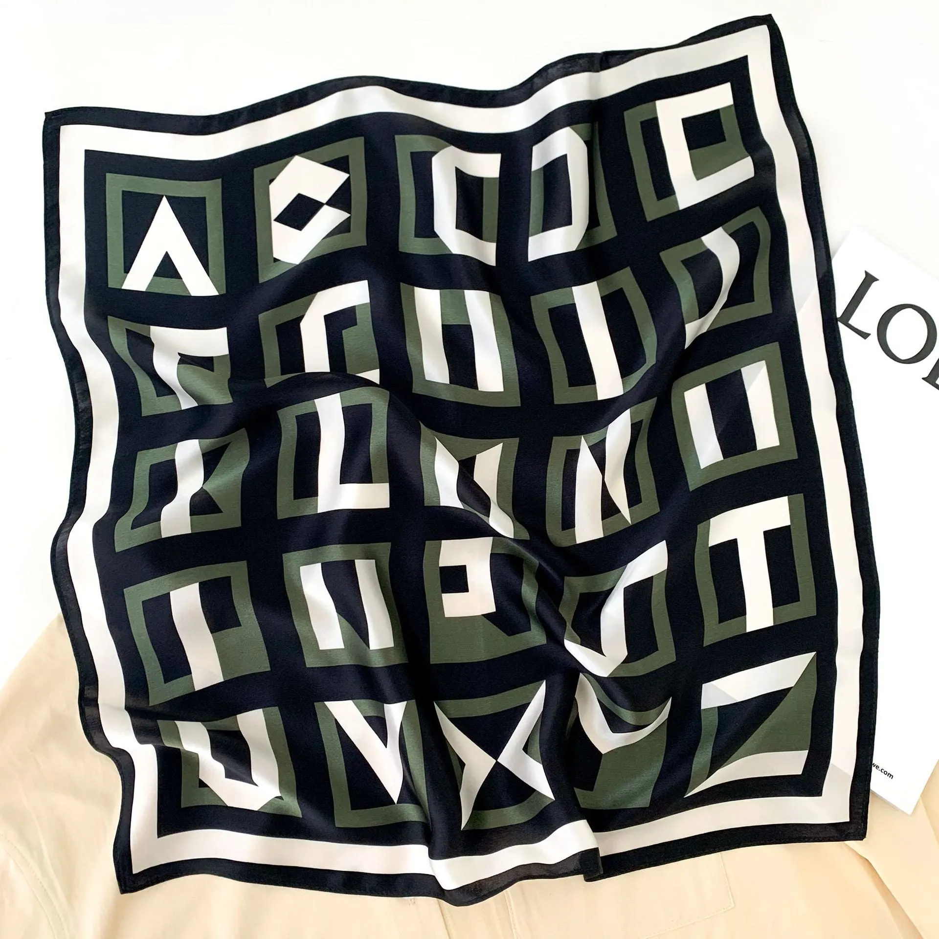Sunscreen Silk Scarf Small Square Scarf Women's Spring And Autumn South Korea Silk Thin Versatile Mulberry Silk Elegant Scarf Internet Celebrity Small Scarf